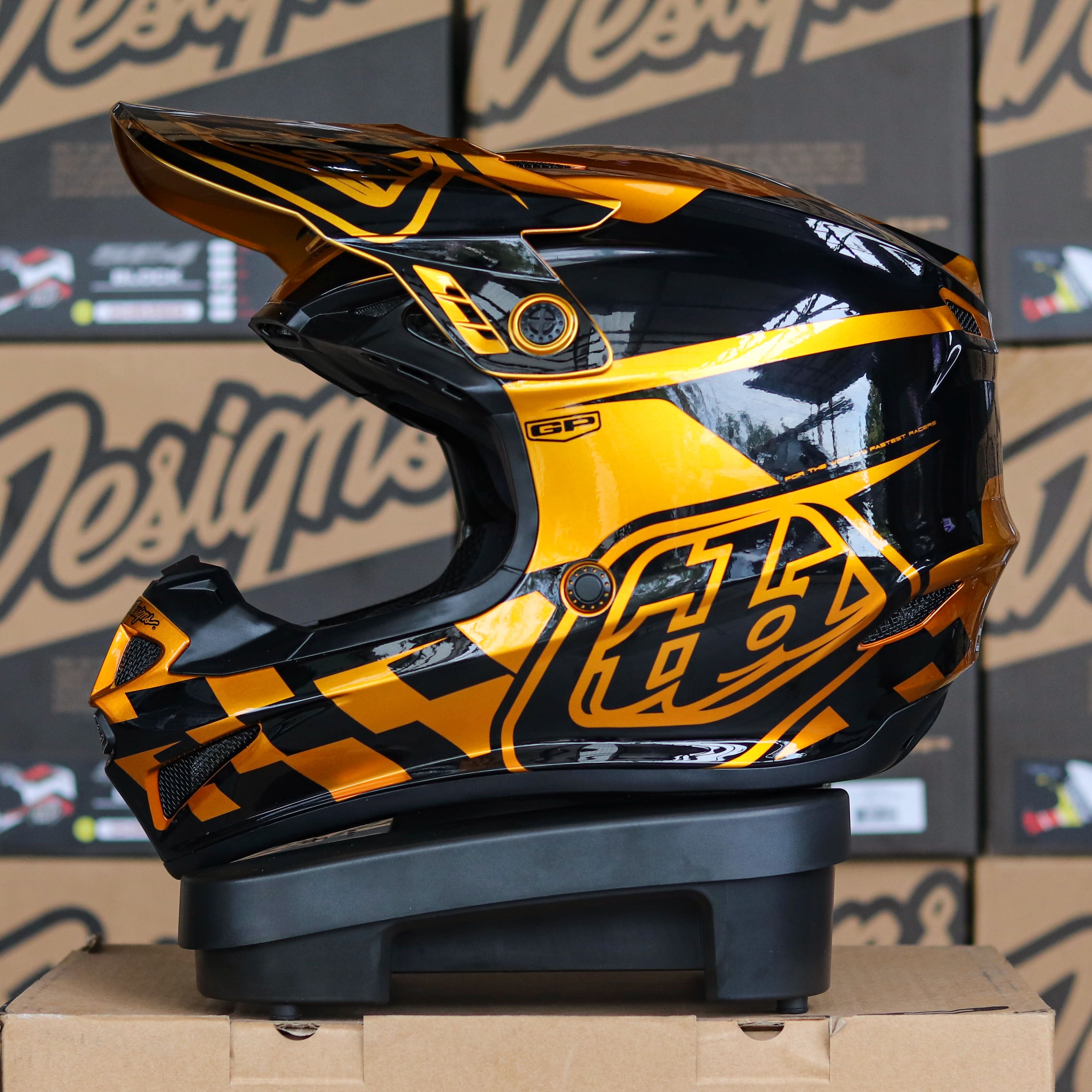 หมวกกันน็อค Troy Lee Designs GP Helmet Check Up Gold/Black