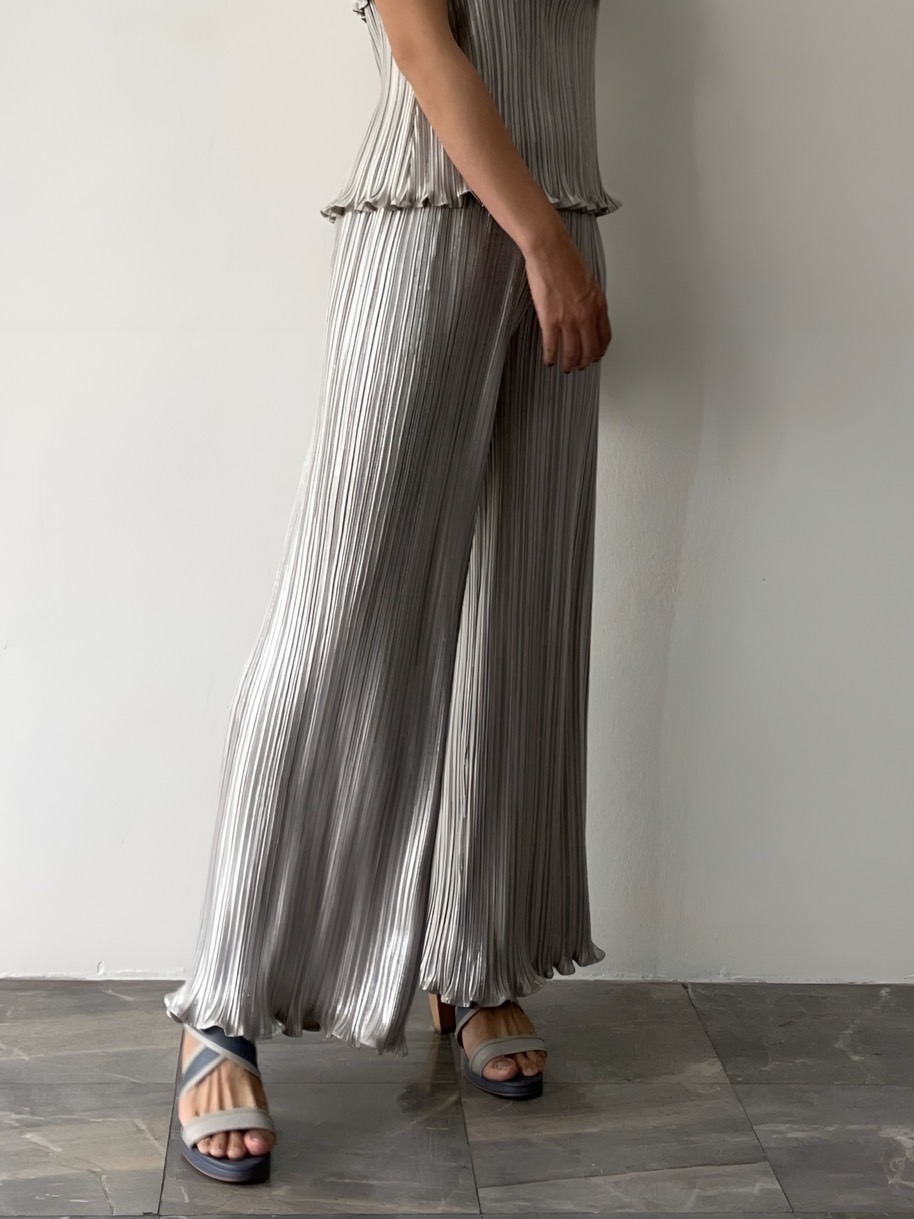ปรับราคาลง20%!! ยาว 38.5นิ้ว! 2MUAY รุ่น GJO10106-9 กางเกงพลีทคุณภาพ STRAIGHT LEG METALLIC PLEATED PANTS 4สี FREE SIZE