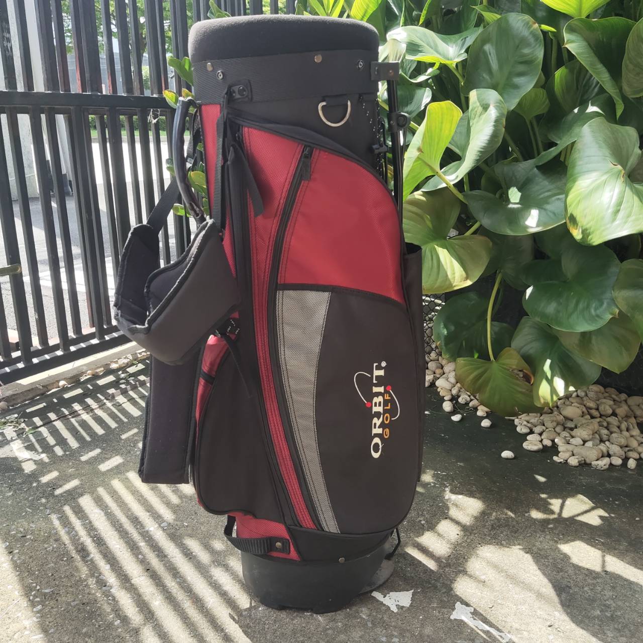 ถุงกอล์ฟ ORBIT มือสอง ** COVER มีลอยขาด ** ถุงกอล์ฟขาตั้ง พร้อมสายสะพาย