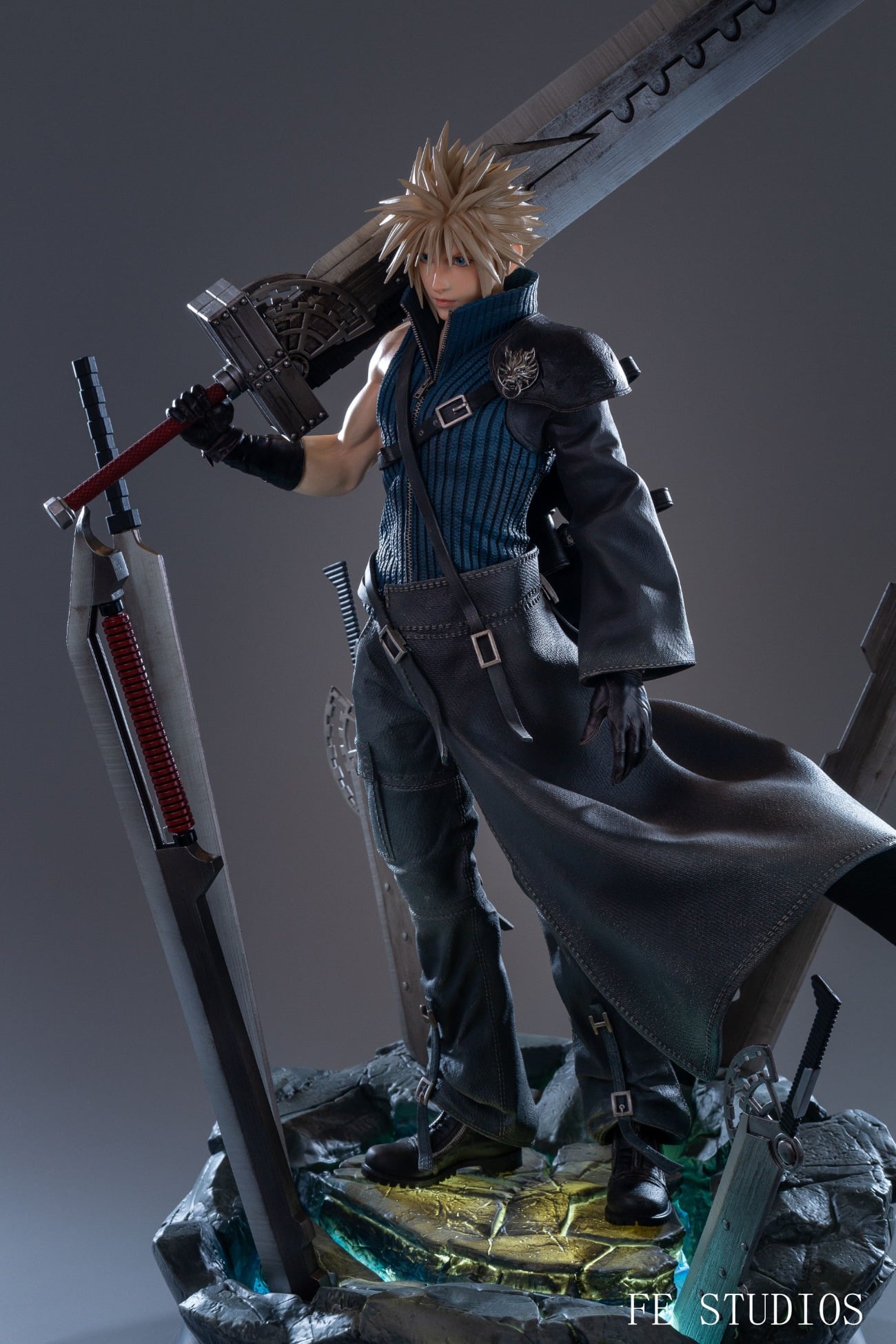 [สั่งจอง]FE STUDIOS FE004 1/4 STATUE : CLOUD STRIFE