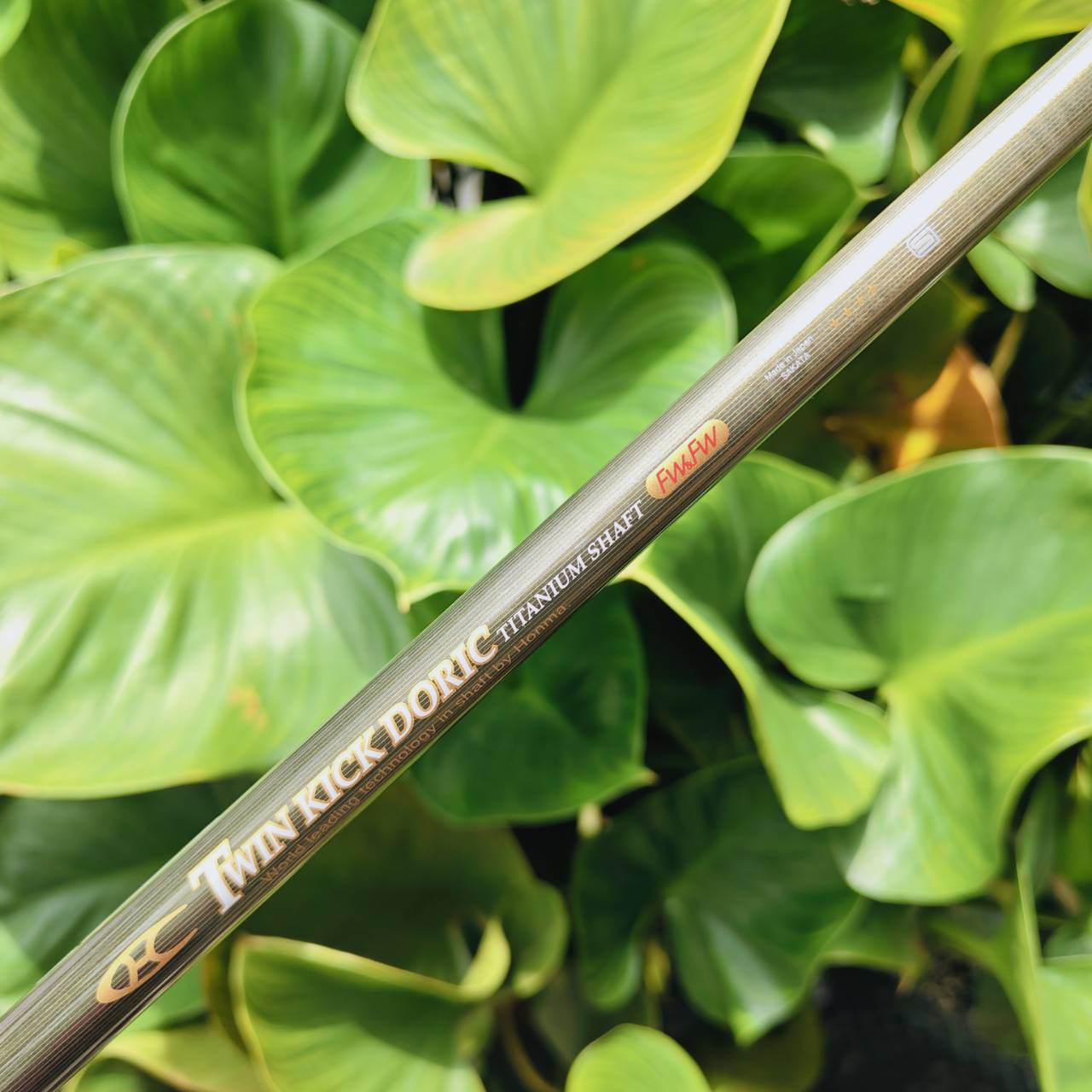 PUTTER HIRO HONMA FE-8032 หน้าทองคำ 24K BP ก้าน TWIN KICK DORIC Titanium 4 ดาว