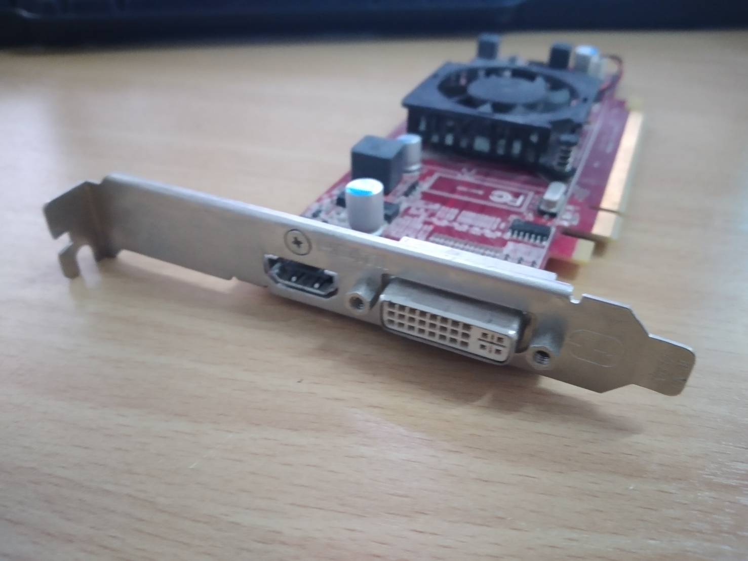 Ati Radeon Hd 7450 DDR3 1GB Dvi Hdmi ขายาว