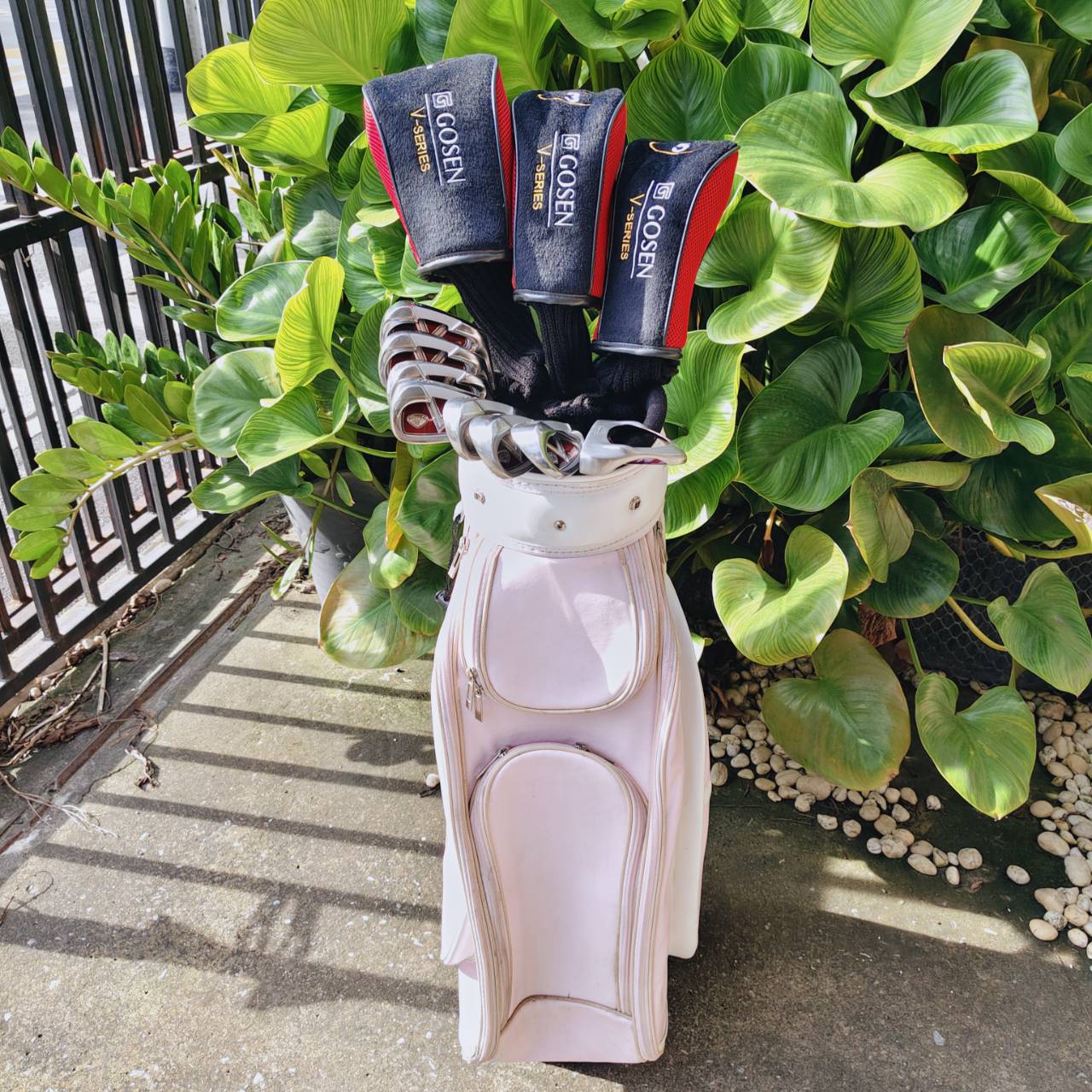 ไม้กอล์ฟสำหรับผู้หญิง FULLSET GOSEN JAPAN V-SERIES ชุดพรีเมี่ยมจากญี่ปุ่น 🔴 เบา ตีง่าย สวย