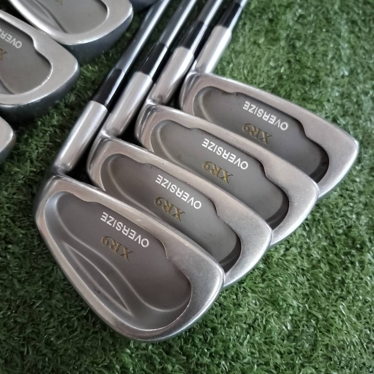 ** ขาดเหล็ก 7 ** ชุดเหล็ก MIZUNO XR9 OVERSIZE มีเหล็ก 3 4 5 6 8 9 P S ค่ะ ก้านกราไฟต์ MIZUNO FLEX SR ก้านเดิมทั้งหมด กราไฟต์สุดยอดคุณภาพ ไม้กอล์ฟพรีเมี่ยมมือสอง ของแท้ By NakaraLuxurious