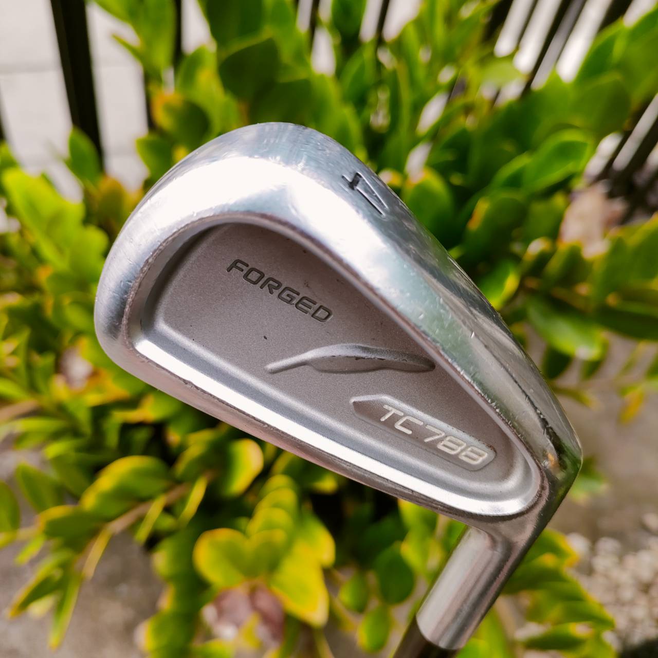 เหล็ก 4 FOURTEEN TC-788 เป็นเหล็ก FORGED จาก ENDO และใช้เนื้อวัสดุเยอะมากเพื่อทำเป็น CAVITY ชดเชยความผิดพลาดได้ดี ไม้กอล์ฟพรีเมี่ยมมือสอง ของแท้ By NakaraLuxurious