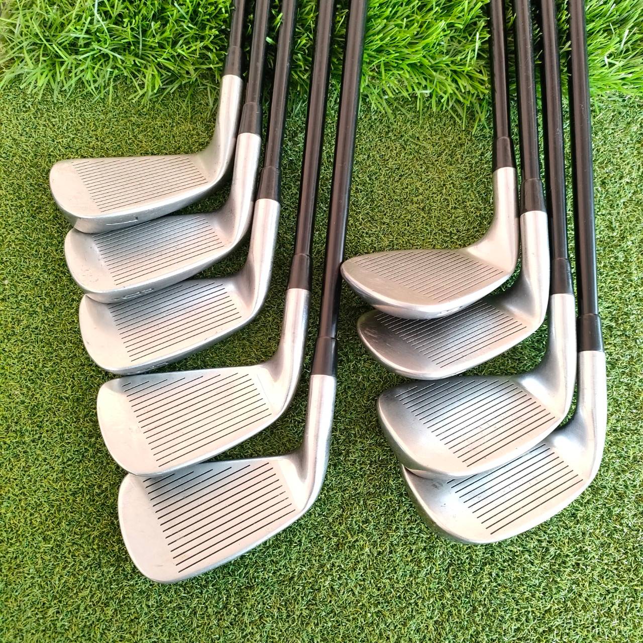 ชุดเหล็ก TITLELIST OVERSIZE DCI มีเหล็ก 3-9 PW SW ได้ทั้งหมด 9 ชิ้น ก้าน TITLELIST TRISPEC OS+ FLEX S ใบใหญ่ตีง่าย รุ่นดังมากๆของ Titleist