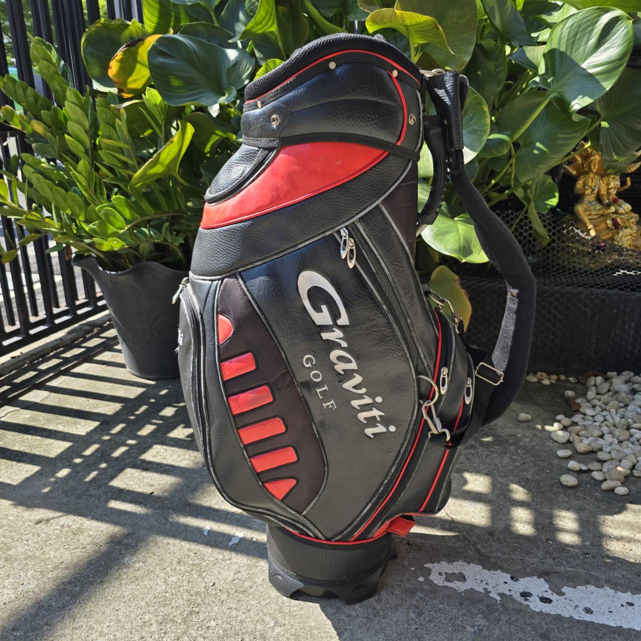 ถุงกอล์ฟ Graviti Golf ของแท้ มือสอง ถุง TOUR ใบใหญ่ ใส่ของได้ครบครัน ลดล้างสต๊อค!!!