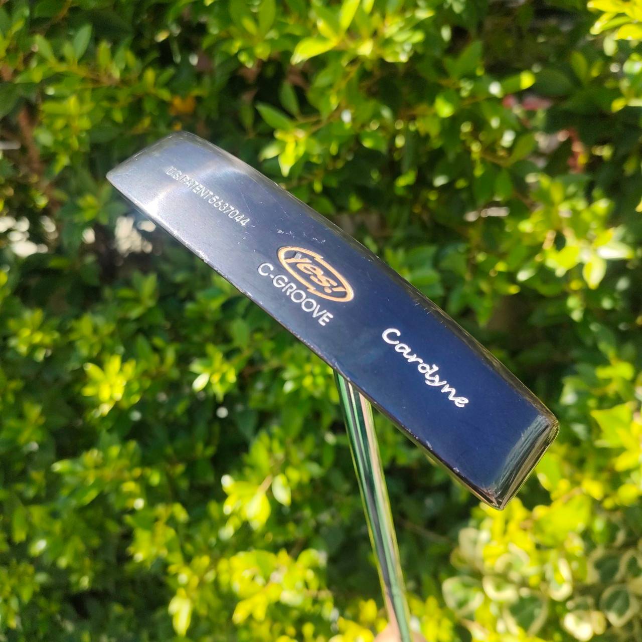 PUTTER YES! C- GROOVE รุ่น Caralyne ก้าน CENTER ความยาว 34 นิ้ว ** กริฟเสือมสภาพ ** รุ่นที่หน้ายาว พัตต์ง่าย ไม้กอล์ฟมือสอง ของแท้ BY NakaraLuxurious