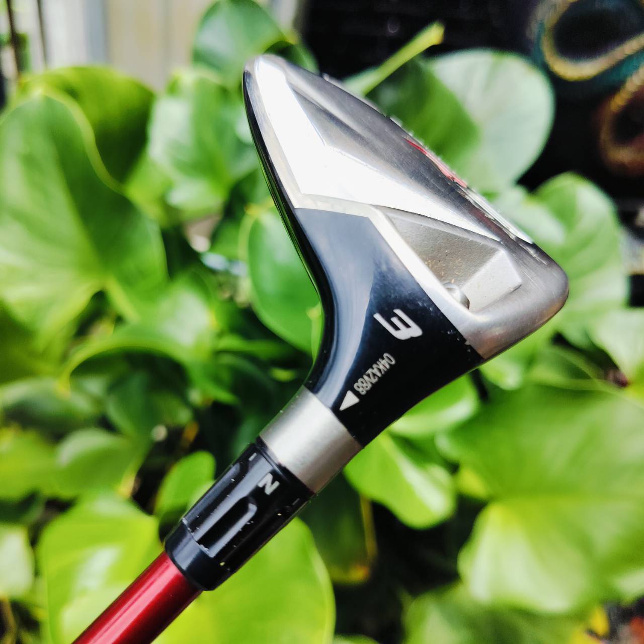 FW3 Taylormade R9 MAX ตีไกลมาก!!! ก้าน FUJIKURA MOTORE FLEX R สามารถไขปรับตรงคอได้ ตีง่ายมาก วิถีลูกสวย Ti รุ่น Titanium เสียงเพราะ มี COVER แท้ เดิม ไม้กอล์ฟพรีเมี่ยมมือสอง ของแท้ By NakaraLuxurious