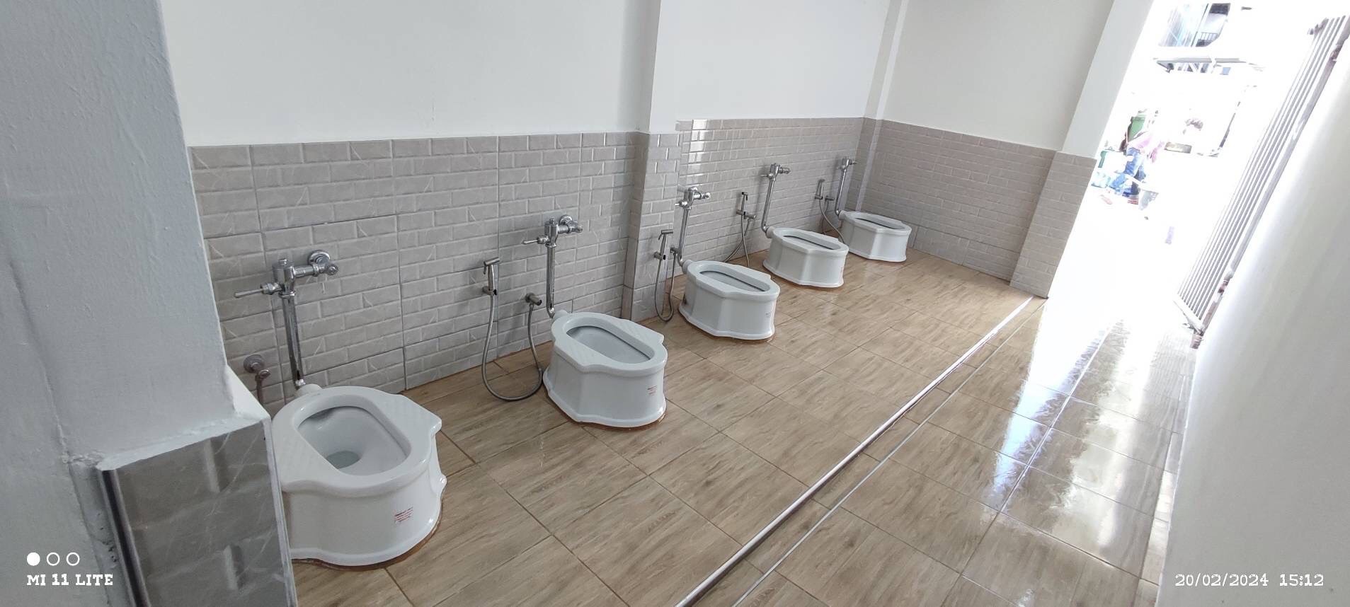 ปรับปรุงห้องน้ำโรงงานโดนัท NK