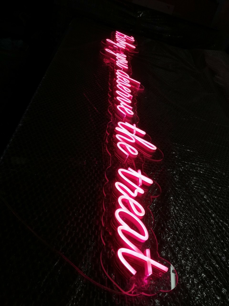 ป้ายไฟนีออน