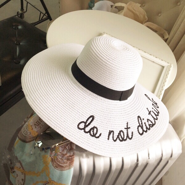 หมวกปีกกว้างกันแดด ปักDo Not Disturb (มี 6 สี)