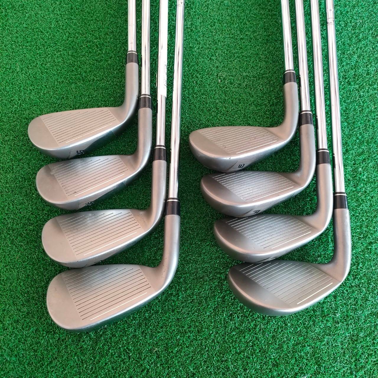 ชุดเหล็ก TAYLORMADE BURNER OS มีเหล็ก 5 - 9 PW AW SW ก้านเหล็กสุดยอดพรีเมี่ยม เบา 85 กรัม FLEX R ถือว่าเบามาก ใบใหญ่ ตีง่ายๆ ตีสบายๆ ระยะดีมาก สปินดีมาก ตกหยุด คุณภาพมากครับชุดนี้