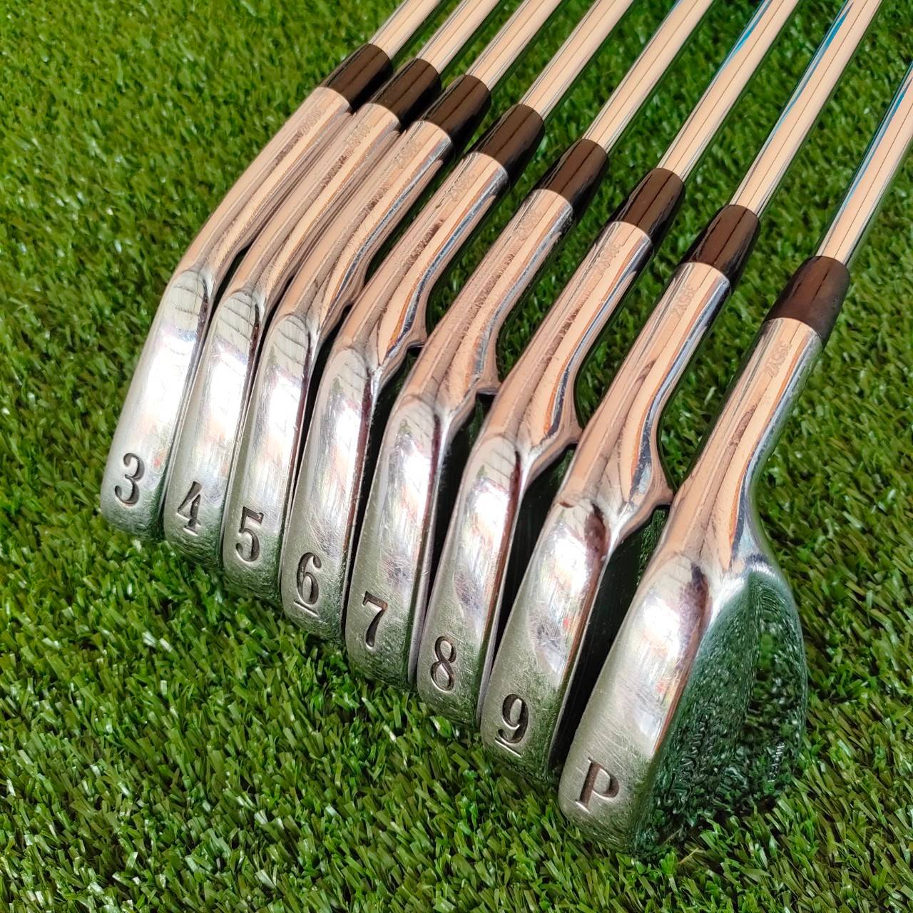 ชุดเหล็ก TITLELIST 690 MB FORGED มีเหล็ก 3-9 เเละ PW ก้าน DYNAMIC GOLD R300