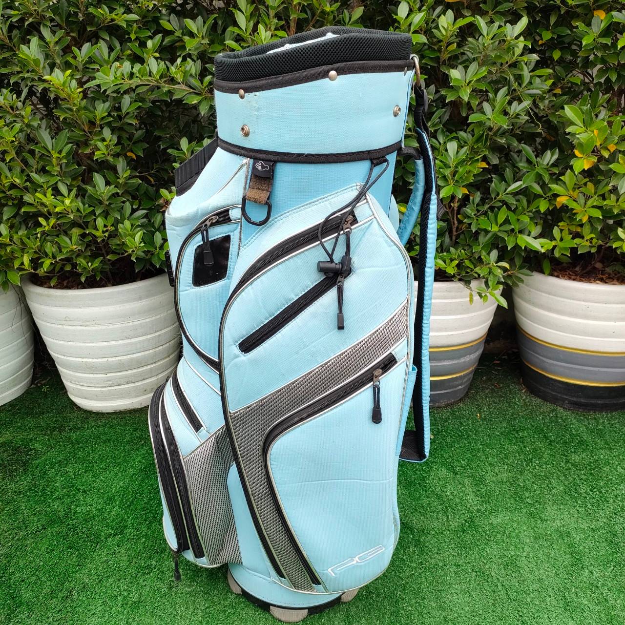 ถุงกอล์ฟ TOYOTA PG มือสอง ถุงสวยมาก วัสดุดีมาก ช่องใส่ของเยอะ
