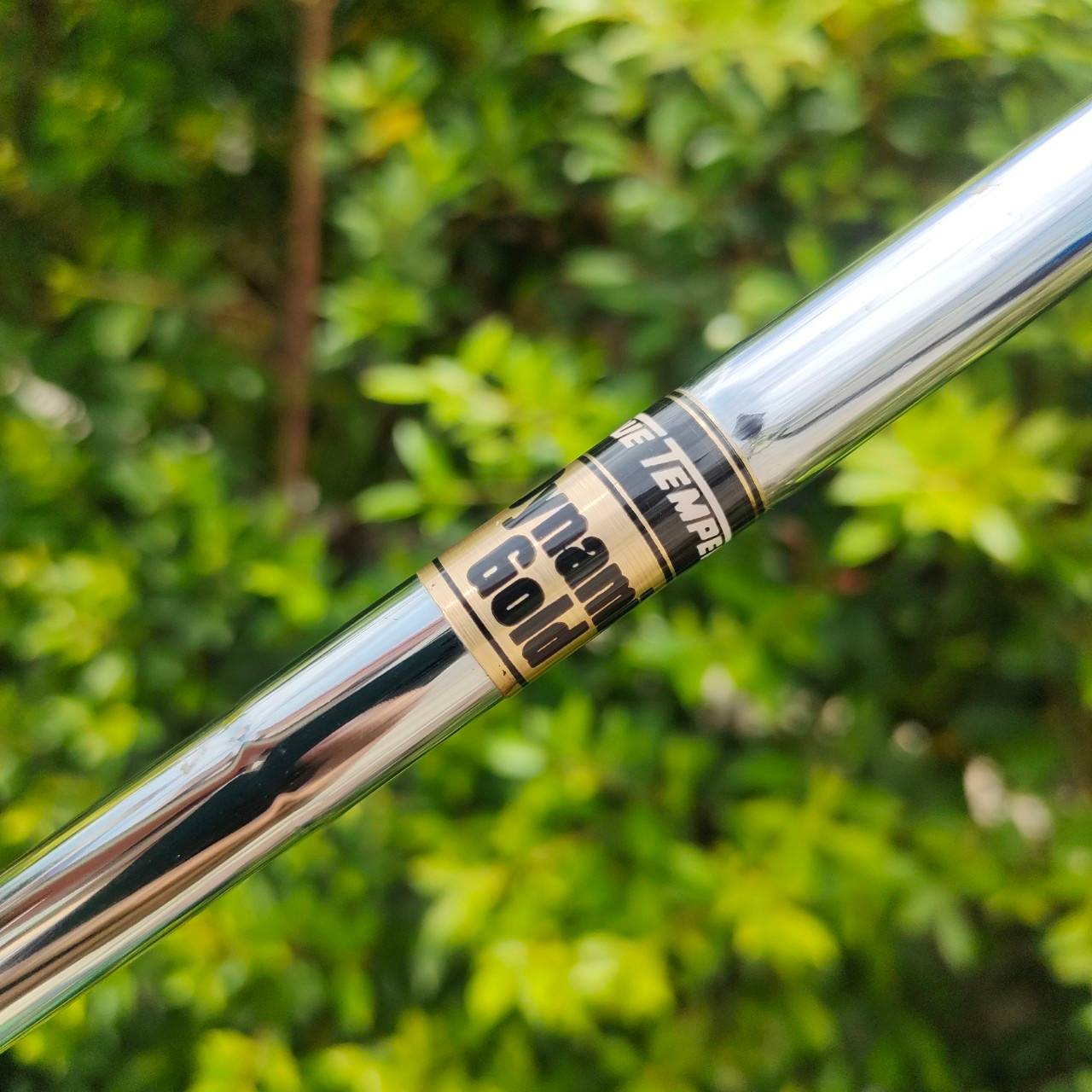 AW HONMA LB-105 ก้าน DYNAMIC GOLD S400 องศา 52 เป็น WEDGE ที่วัสดุระดับพรีเมี่ยมจาก HIRO HONMA MADE IN JAPAN SAKATA สุดๆแล้วครับ ก้านก็เหมาะกับ WEDGE มากๆ มาในราคาแบบพิเศษที่สุด!!!