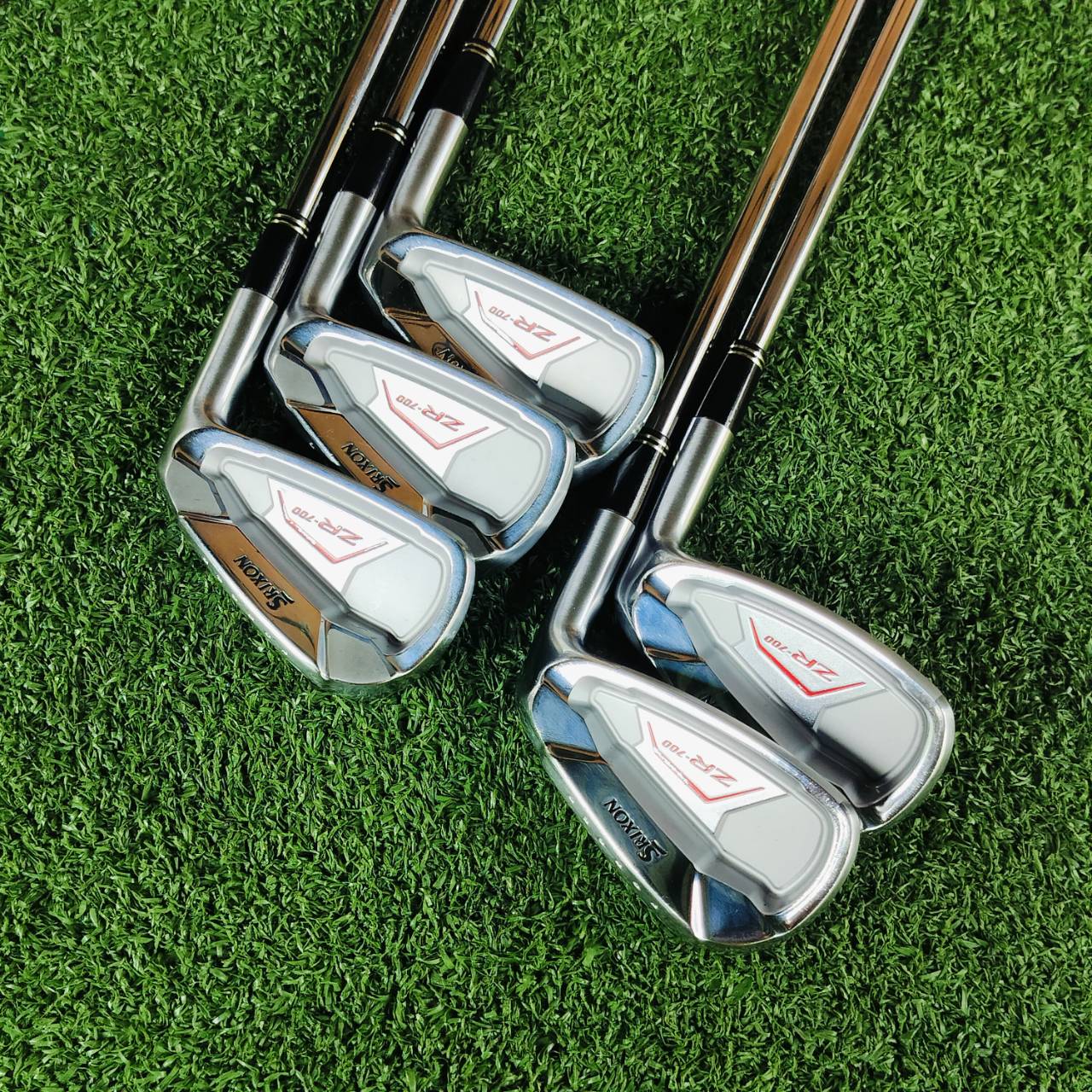 ** ขาดเหล็ก 9 ** ชุดเหล็ก SRIXON ZR-700 มีเหล็ก 5 6 7 8 และ PW เหล็กพรีเมี่ยม FORGED จากญี่ปุ่น ไม้กอล์ฟพรีเมี่ยมมือสอง ของแท้ By NakaraLuxurious