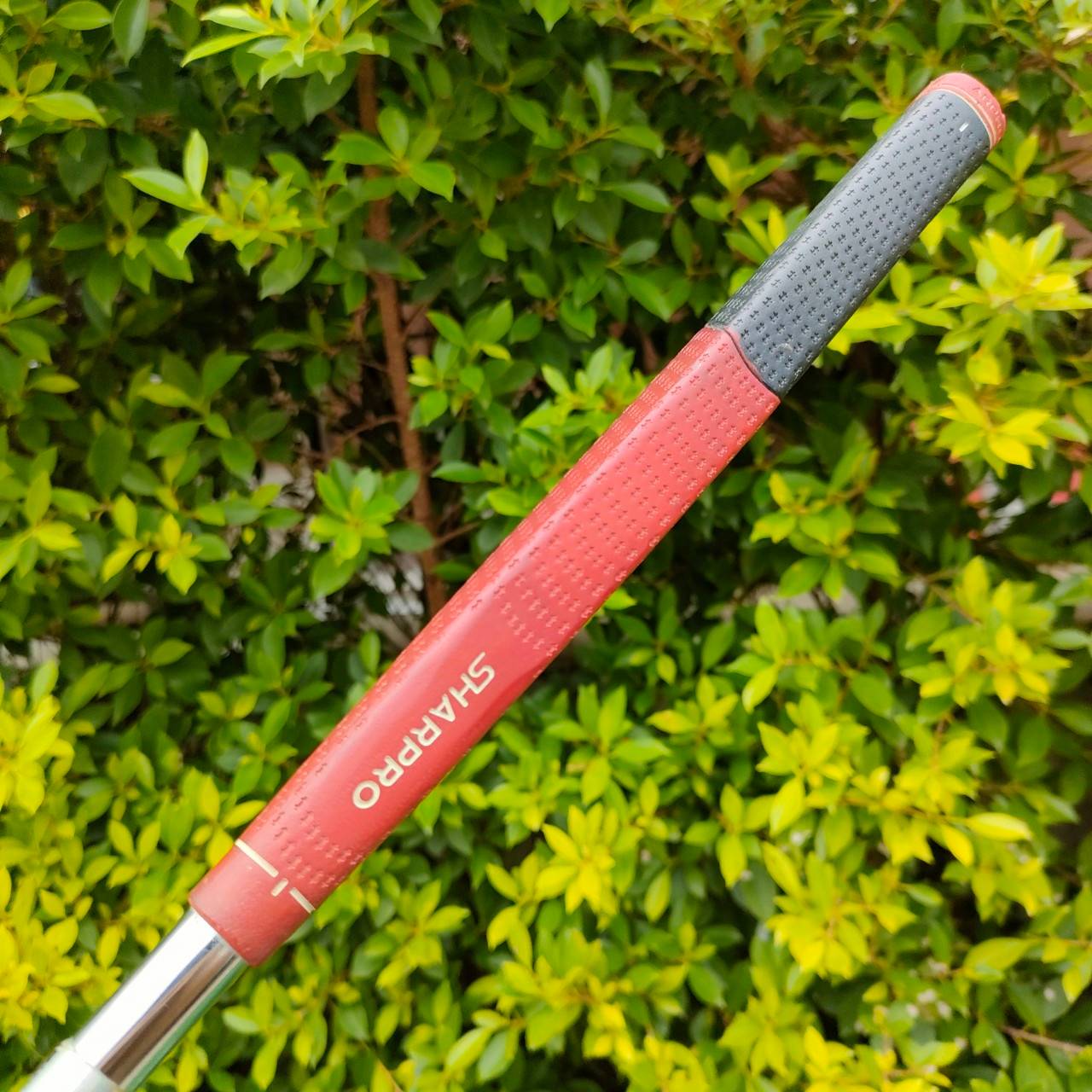 PUTTER ODYSSEY 2-BALL WHITE HOT XG ความยาว 34 นิ้ว สภาพสวยเดิมๆทุกอย่าง สติ๊กเกอร์ที่ก้านอยู่ครบ COVER เดิม ไม้กอล์ฟมือสอง ของแท้ BY NakaraLuxurious