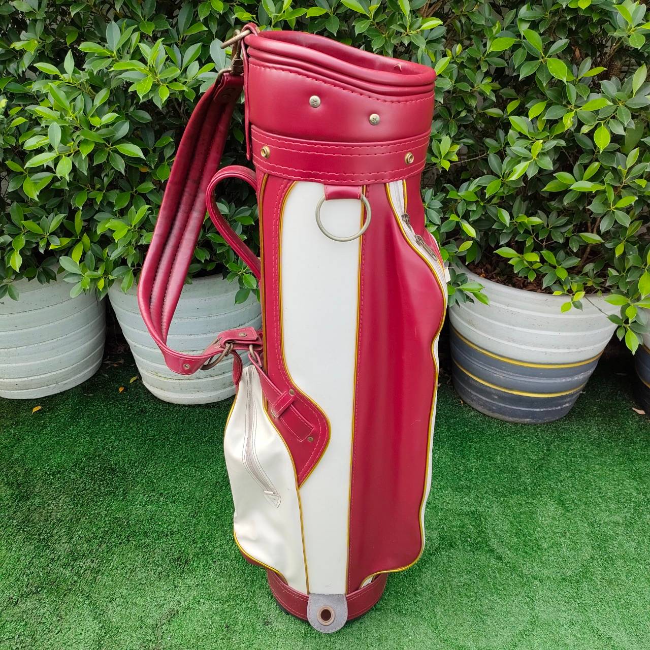 ถุงกอล์ฟหนังแท้ มือสอง วิทเทจ สวย .