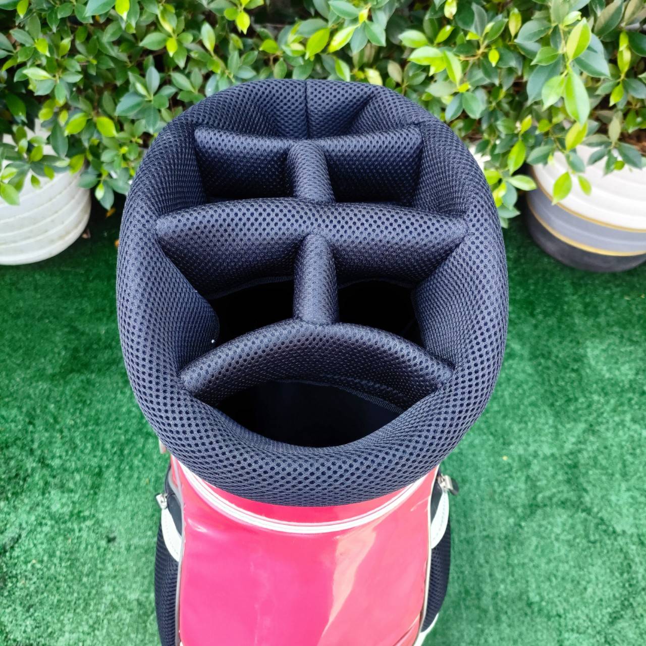 ถุงกอล์ฟ PATHUMTANI HOSPITAL มือสอง สภาพสวย หนังแก้วสวย ถุง TOUR ใบใหญ่ ราคาสุดพิเศษ