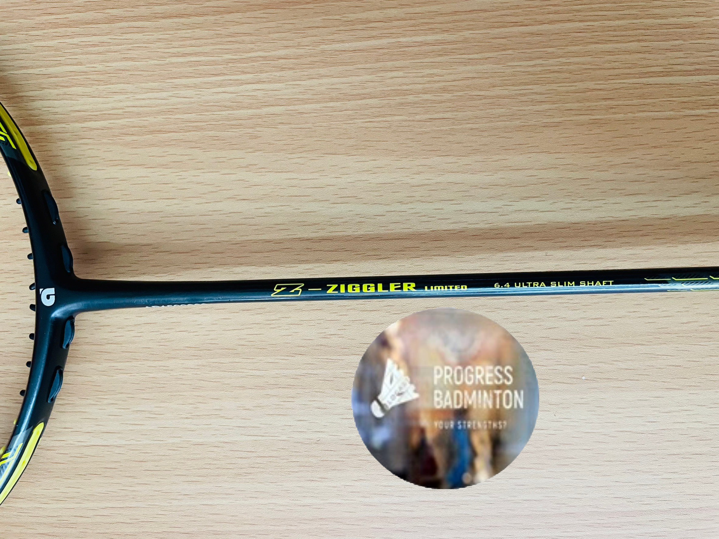 ขายไม้แบดใหม่ Apacs Z-Ziggler Limited (สีดำเหลือง)