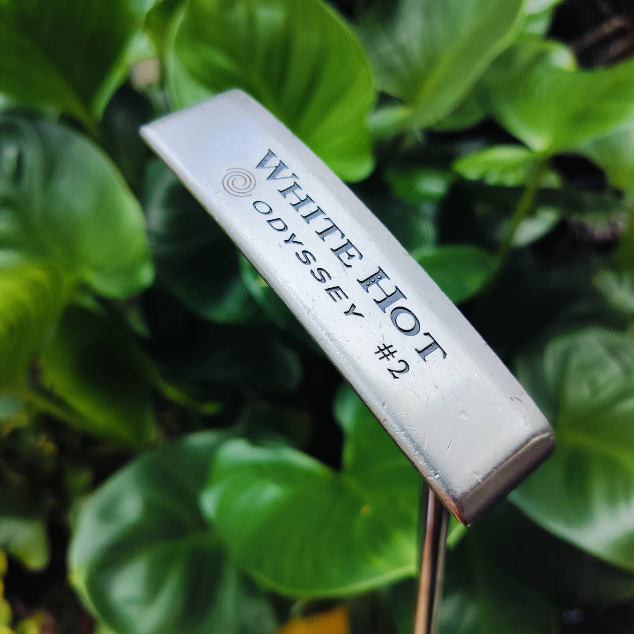 PUTTER ODYSSEY WHITE HOT #2 ความยาว 33 นิ้ว หน้านุ่มมาก ฟีลลิ่งพิเศษ ไม้กอล์ฟพรีเมี่ยมมือสอง ของแท้ By NakaraLuxurious