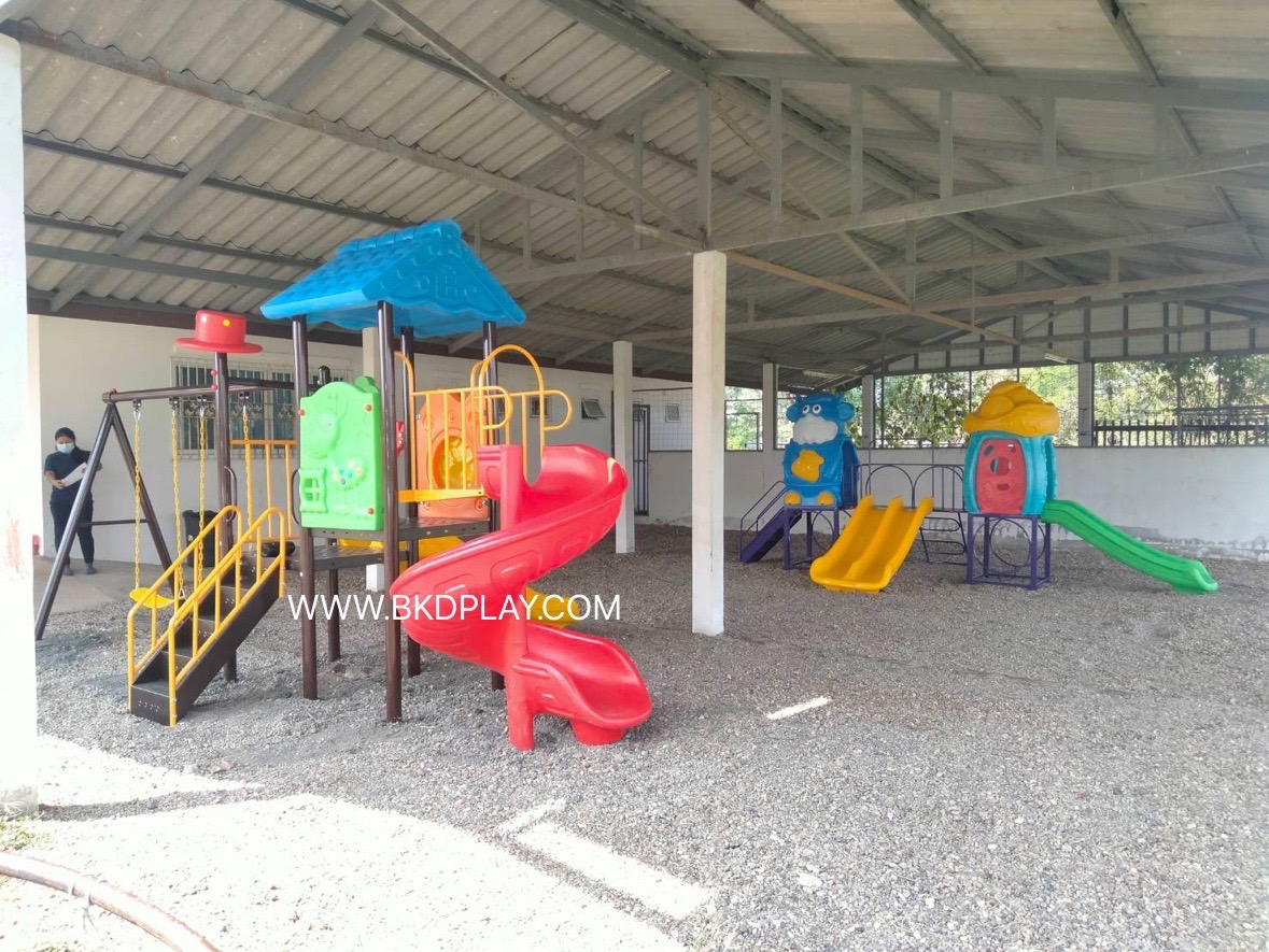โปรโมชั่นเครื่องเล่นสนามกลางแจ้ง ชุดบ้านเด็กสีฟ้า สนามเด็กเล่น ,เครื่องเล่นสนามกลางแจ้งในร่มราคาถูก, เครื่องเล่นสนามปฐมวัย, playground, outdoorplayground ครุภัณฑ์สนามเด็กเล่น, สพฐ,โครงการโรงเรียนประชารัฐ ทำงบประมาณ70,000 บาท