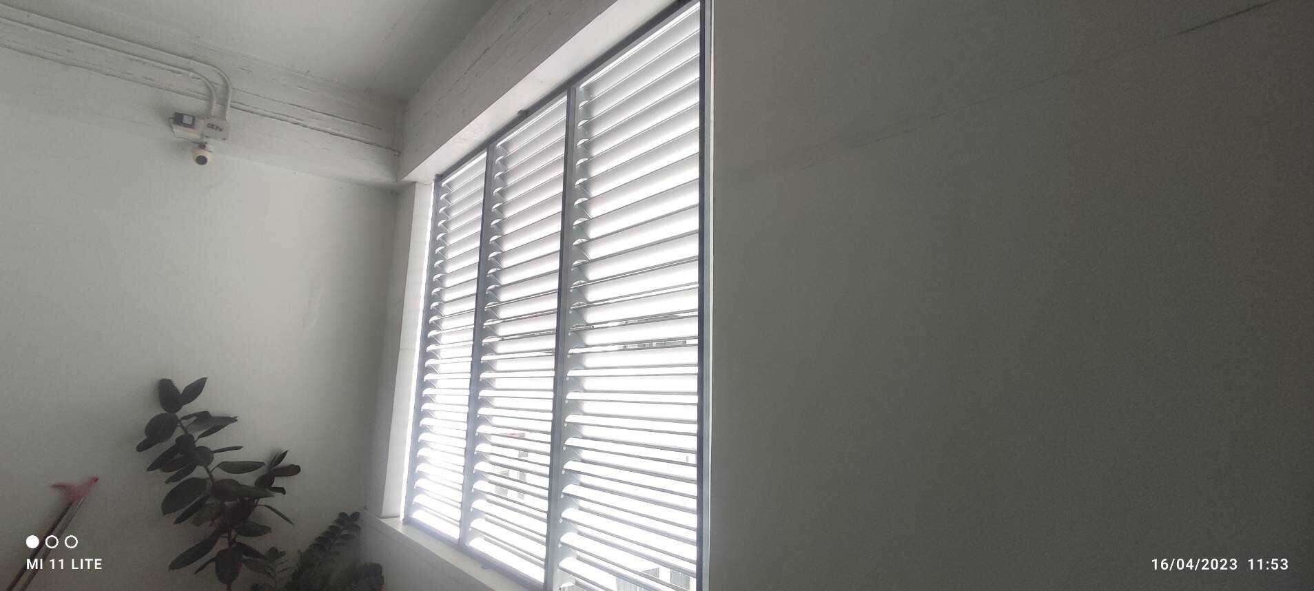 งานติดตั้งกันสาด หอพักพยาบาล โรงพยาบาลศิริราช