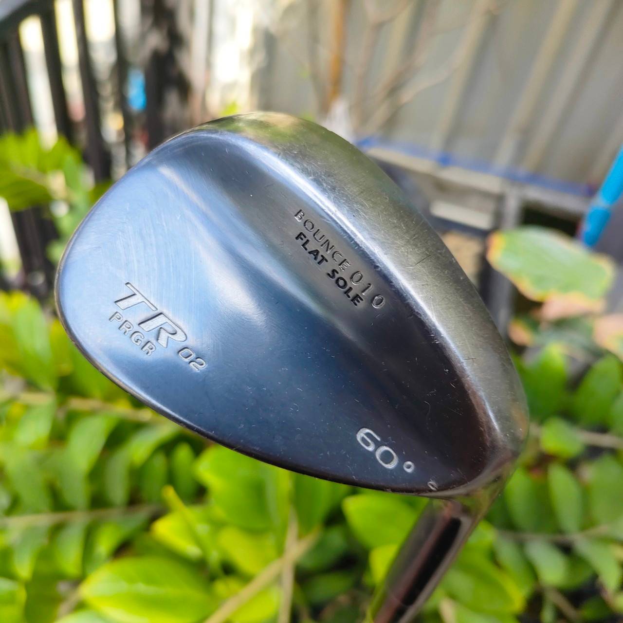 WEDGE PRGR TR02 FLAT SOLE องศา 60 เบาท์ 10 ก้าน PRGR TR FLEX WEDGE สุดนุ่ม ฟีลลิ่งดีมากๆ แน่นๆ โยนลงกรีนแม่นๆ ตกหยุดถอยหลังแน่นอน ไม้กอล์ฟพรีเมี่ยมมือสอง By NakaraLuxurious