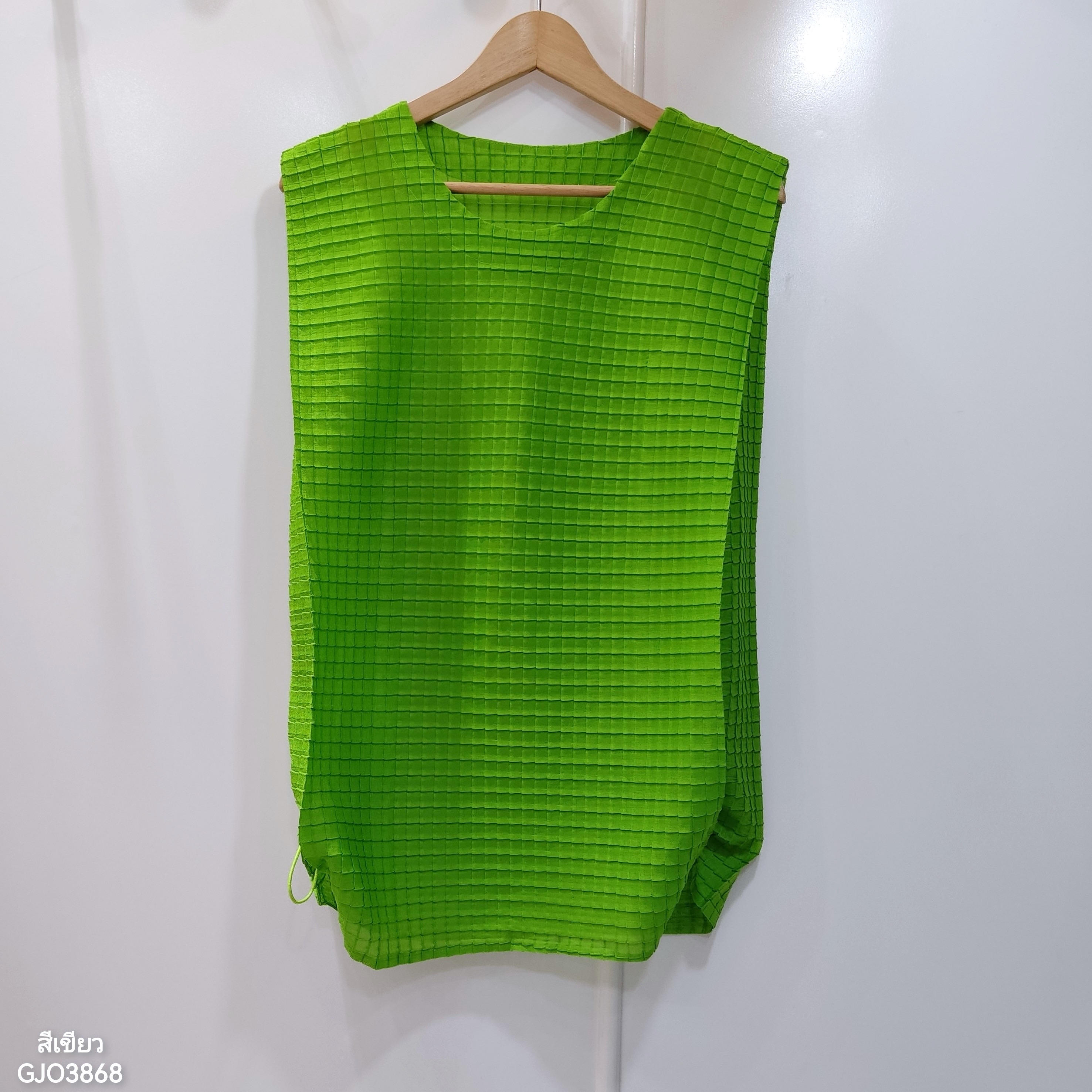 ปรับราคาลง20%!! 2MUAY รุ่น GJO3868 เสื้อพลีททรง OVER SIZE ปรับขนาดได้ SLEEVELESS SQUARE PLEATED TOP 9 สี FREE SIZE