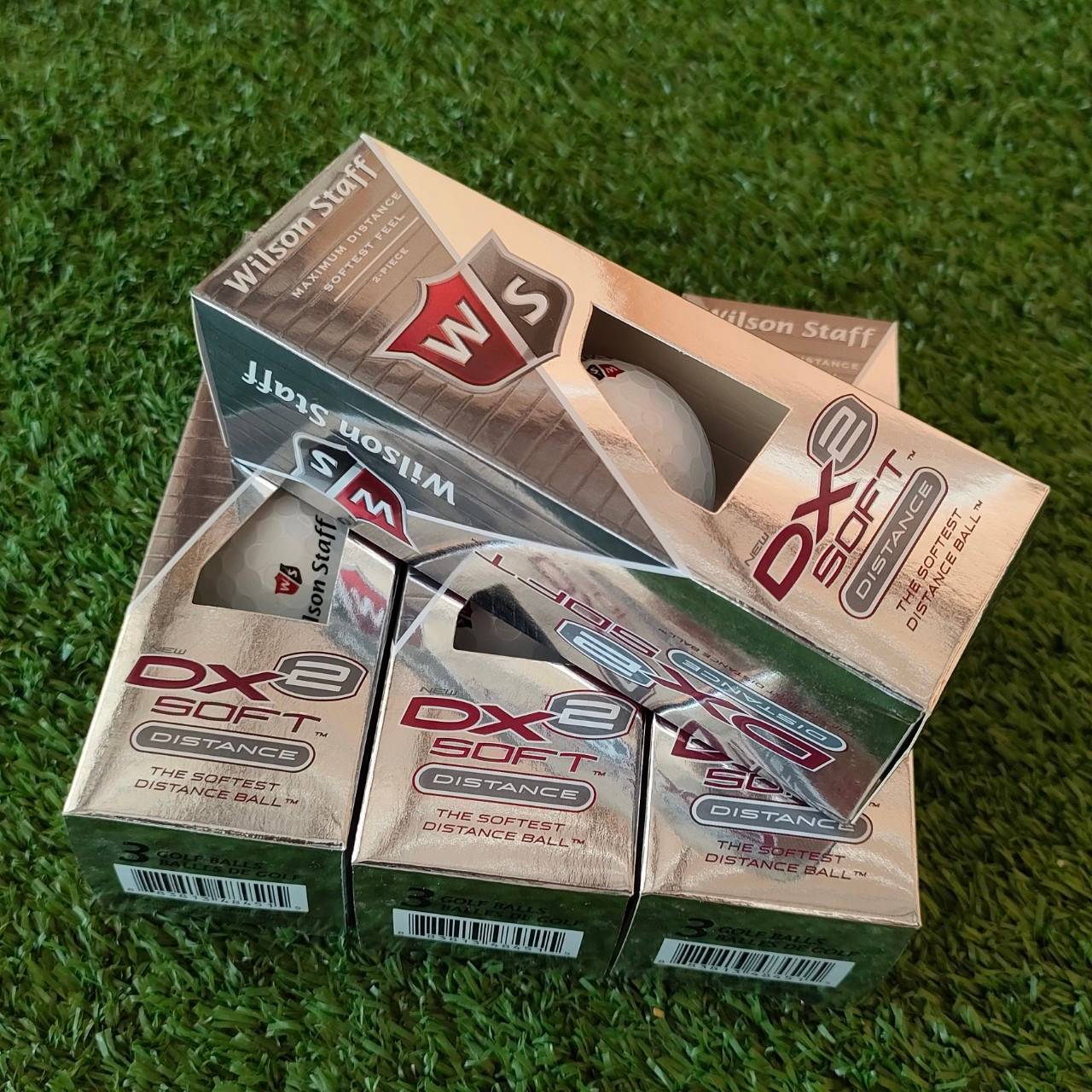 ลูกกอล์ฟ WILSON DX2 SOFT มือหนึ่ง *ขายเป็นโหล 1 กล่อง มี 12 ลูก* ลูกนุ่มสปินจัด และ LONG DISTANCE ตีไกล!! มือหนึ่ง ของแท้ BY NakaraLuxurious