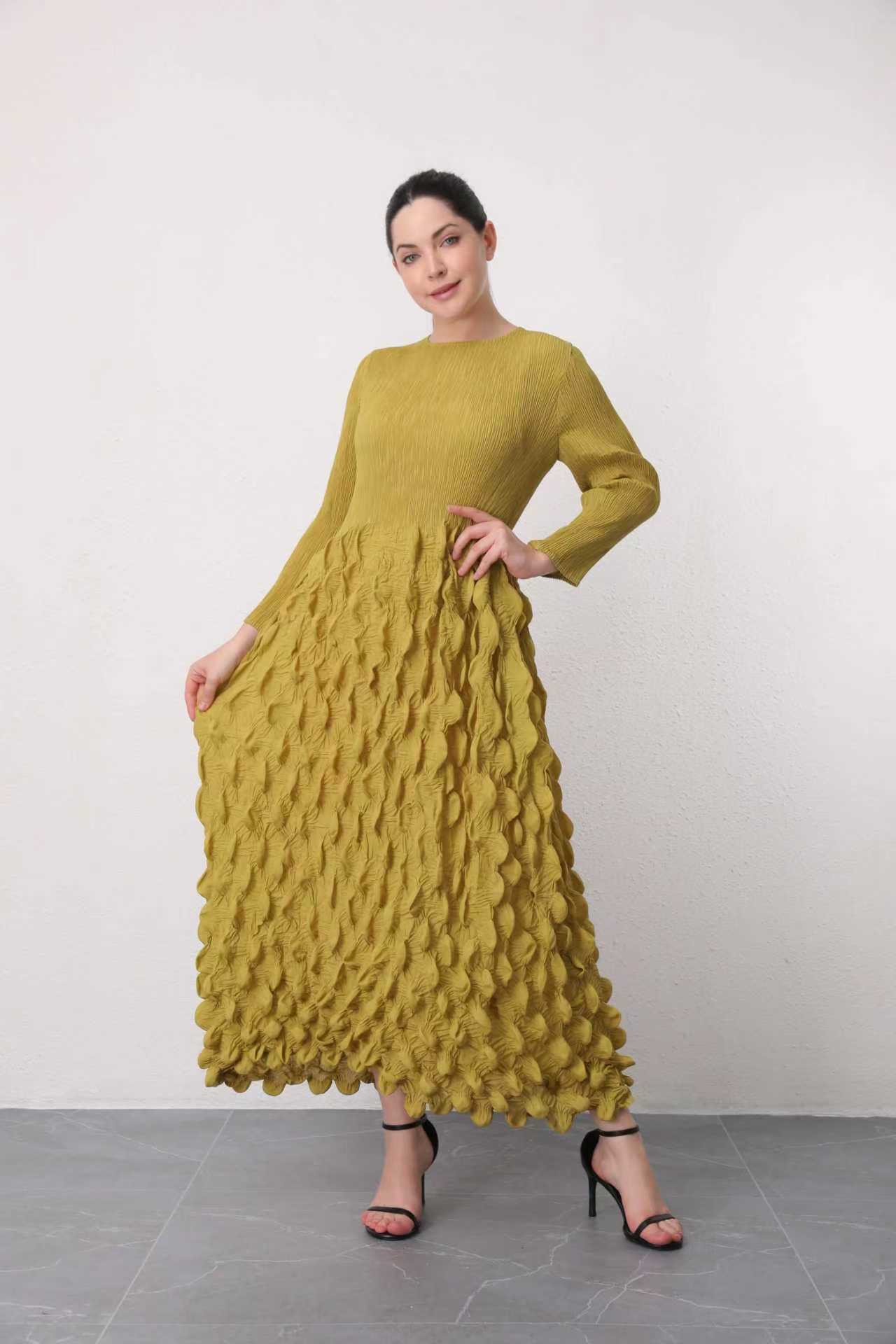 อกถึง 50 ยาว 51 นิ้ว 2MUAY รุ่น GA90089 เดรสอัดพลีทผ้าเนื้อ Matte LONG SLEEVE BUBBLE PLEATED DRESS 5 สี FREE SIZE