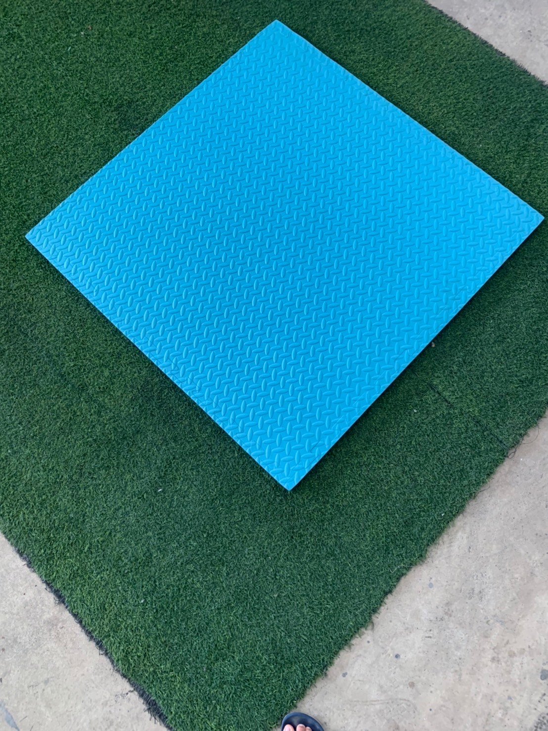 แผ่นโฟมปูพื้นกันกระแทก จิ๊กซอ EVA (งานนำเข้า) 20 มล 100x100 หนา2 ซม. ,แผ่นกันกระแทก,แผ่นโฟมปูพื้น, โฟมปูพื้น,จิ๊กซอว์ปูพื้น, แผ่นรองคลาน สำหรับเครื่องเล่นสนามในร่ม ห้องเด็กเล่น พร้อมส่ง ราคาโรงงาน