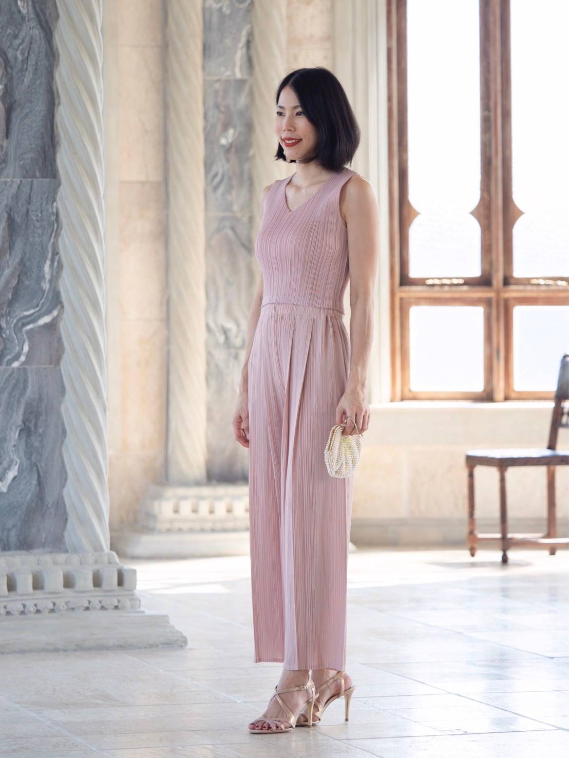 ยาว 16.5นิ้ว 2MUAY BASIC รุ่น GJO7739 SLEEVELESS V NECK CROP PLEATED TOP เสื้ออัดพลีทงานคุณภาพ เสื้อครอป 13สี FREE SIZE