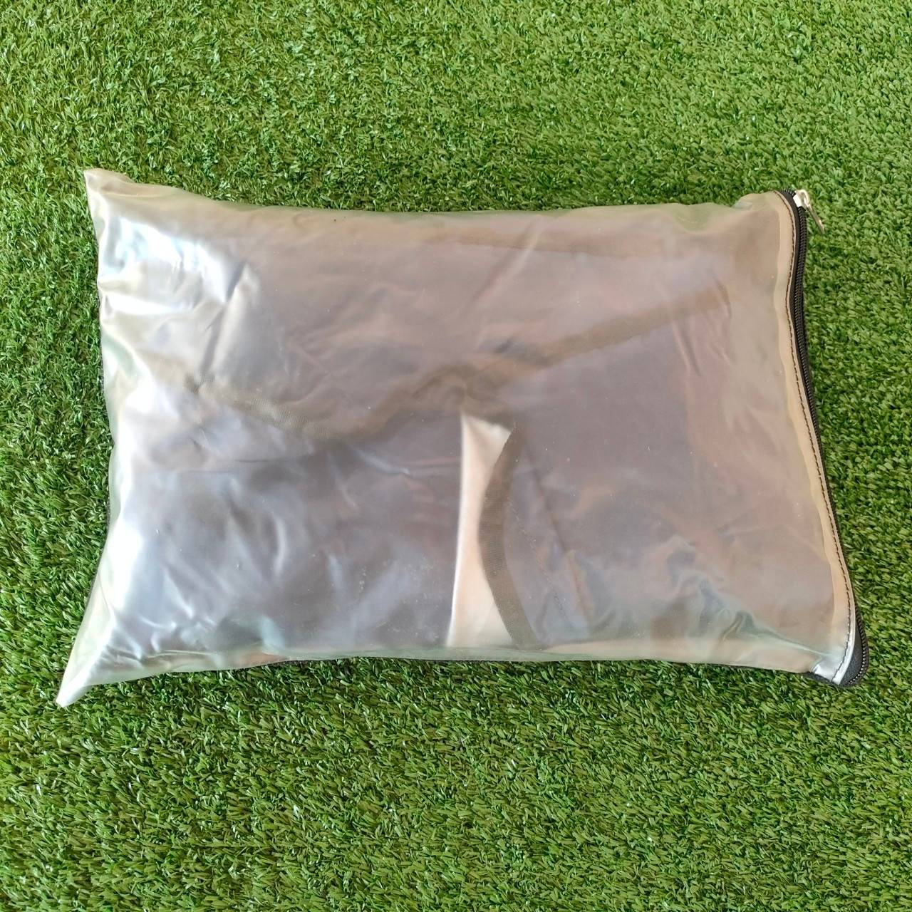 ถุงคลุมกันฝน ZERRA มือสอง สภาพสวยสมบูรณ์ มีห่อเก็บอย่างดี ไม้กอล์ฟมือสอง ของแท้ BY NakaraLuxurious