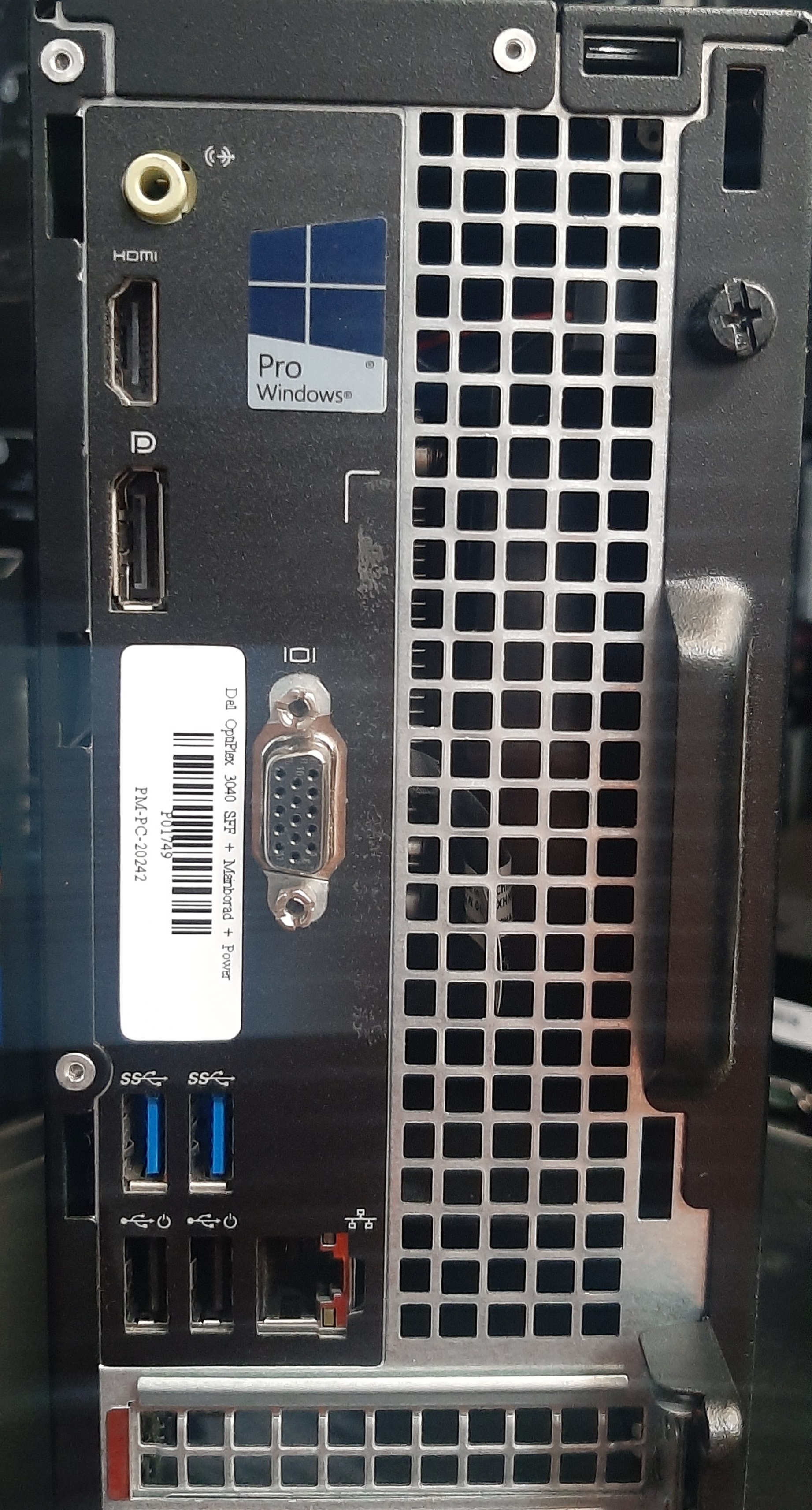 คอมพิวเตอร์ตั้งโต๊ะขนาดเล็ก มือสอง Dell Optiplex 3040 DT (i3-6100 Ram4GB HDD500GB) สภาพดี ใช้งานปกติ ประกันร้าน 1 เดือน