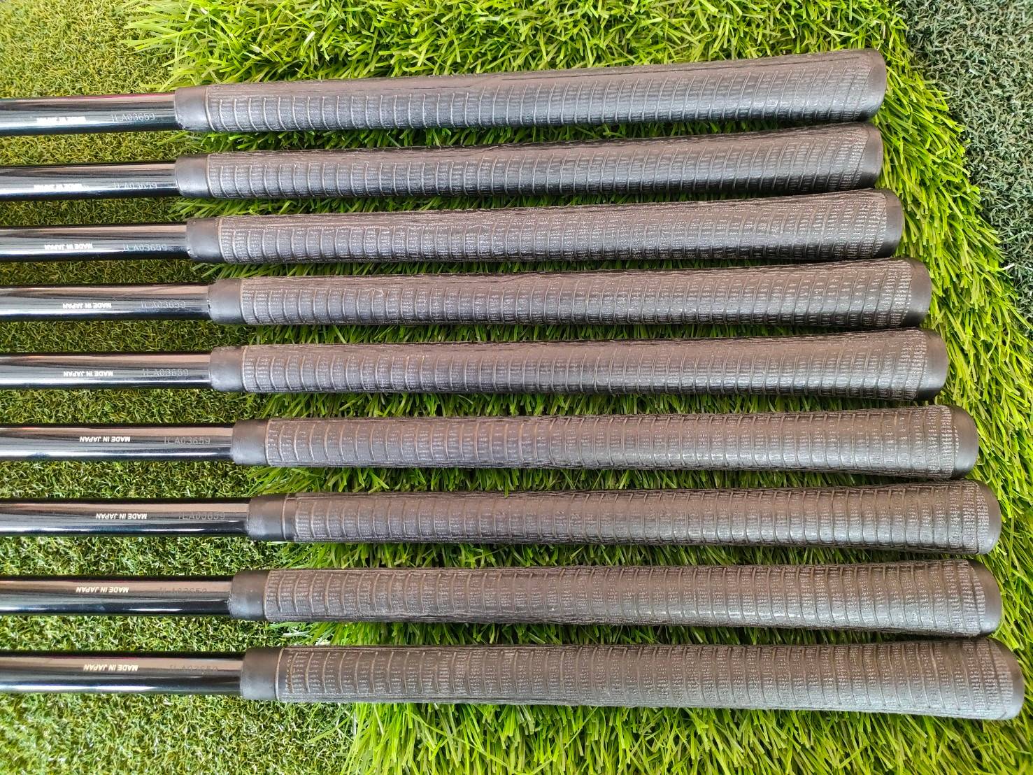 ชุดเหล็ก PRGR DATA811 มีเหล็ก 3 - PW SW ก้านกราไฟต์ PRGR M-40 /90MPH ไม้กอล์ฟพรีเมี่ยมจากประเทศญี่ปุ่น วัสดุดีมากตีง่ายและนุ่มมากวันนี้จัดให้ราคาพิเศษแน่นอนครับ