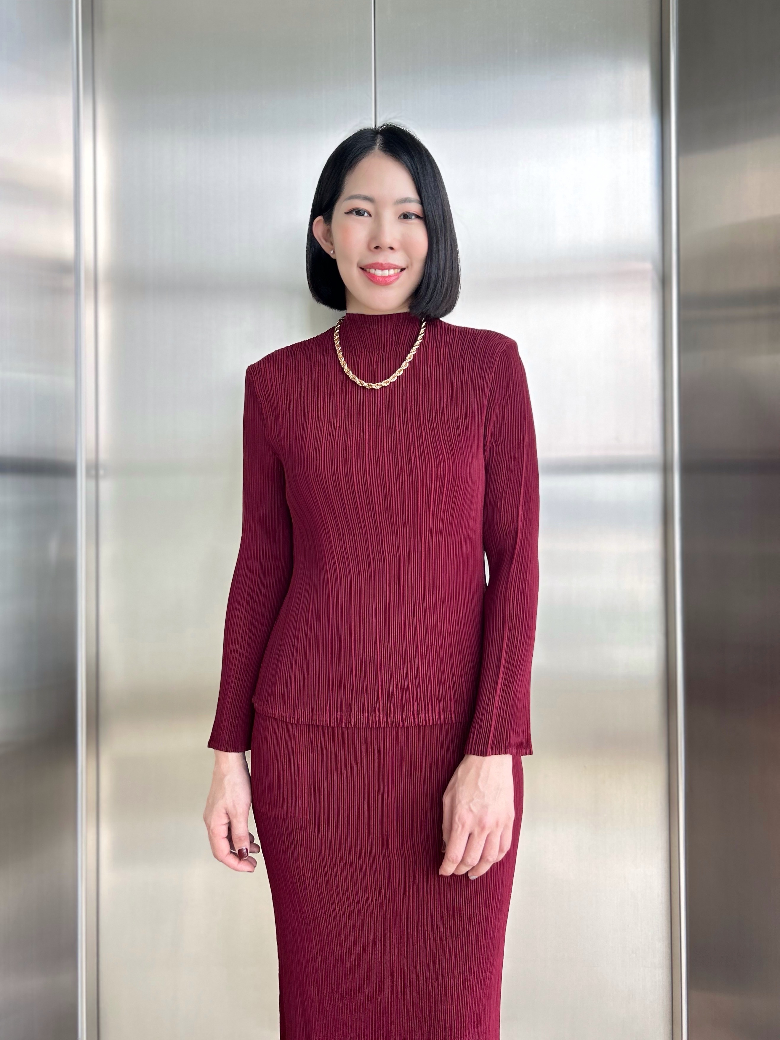 ปรับราคาลง20%!! 2MUAY รุ่น GJO11032 เสื้อพลีทผ้าแมตต์ HIGH NECK LONG SLEEVE PLEATED TOP 10 สี FREE SIZE