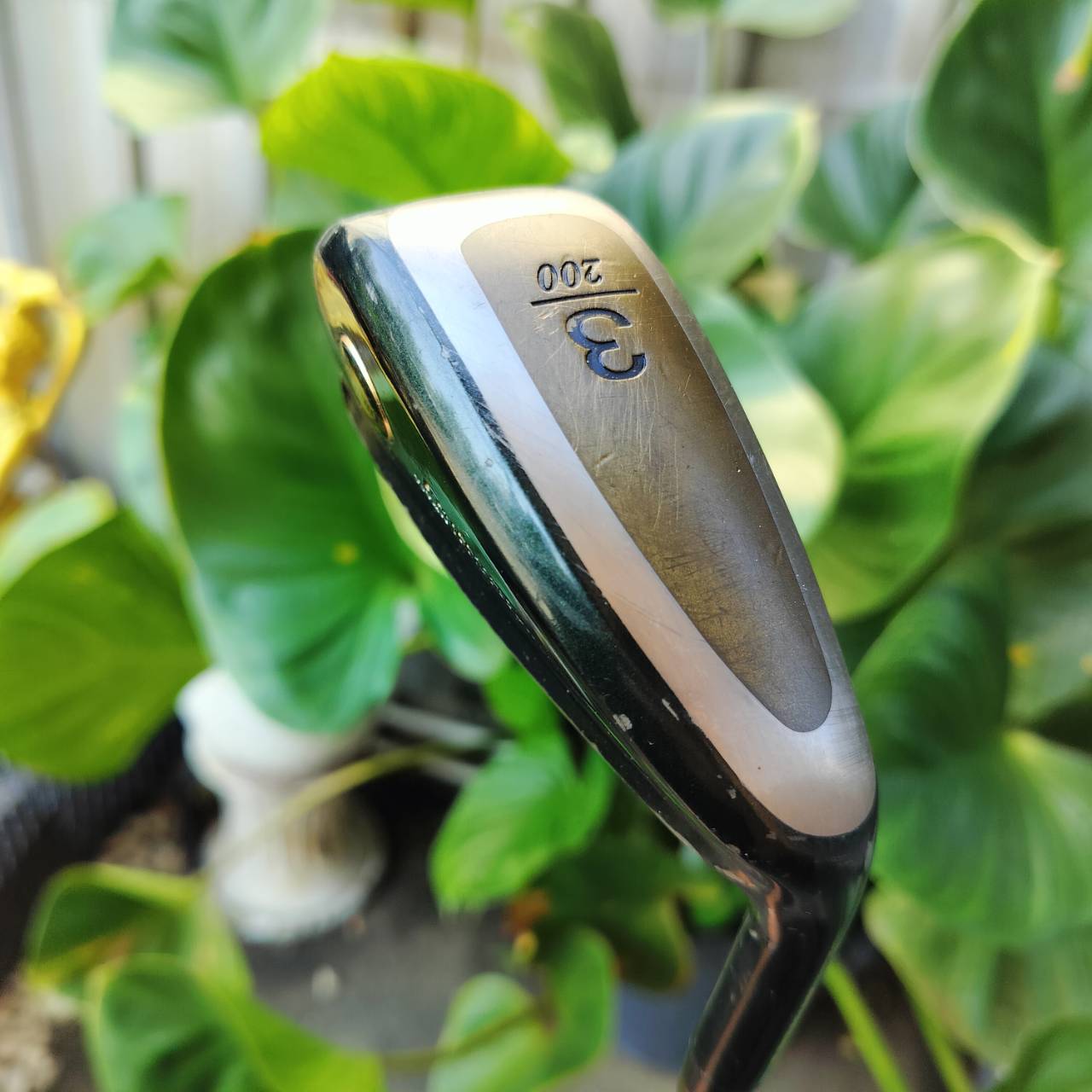 เหล็ก 3 IRON WOODS กึ่งไฮบริด ตีง่ายแบบจัดๆ วางทังสเตนชิ้นใหญ่ ไว้บริเวณ SOLE เป็นวัสดุที่ราคาแพง ทำให้ CG ต่ำมากๆ ไม้กอล์ฟพรีเมี่ยมมือสอง ของแท้ By NakaraLuxurious