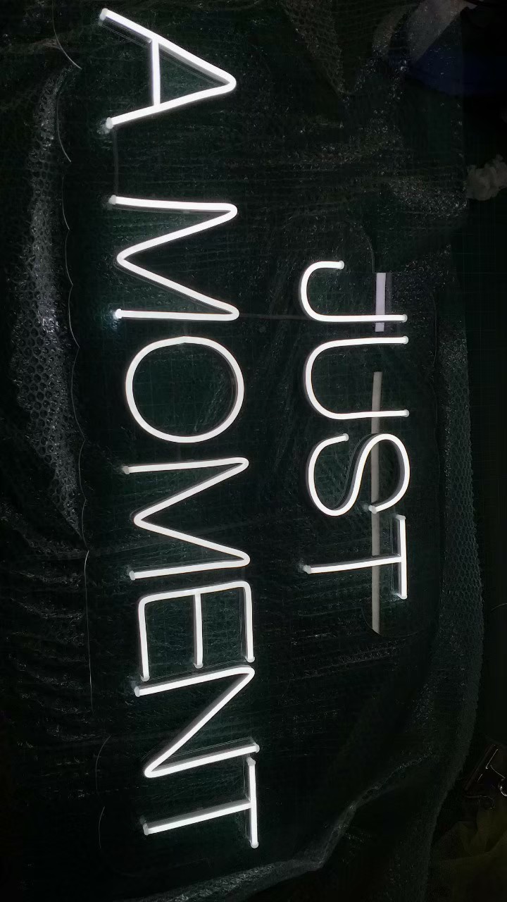 ป้ายไฟนีออน