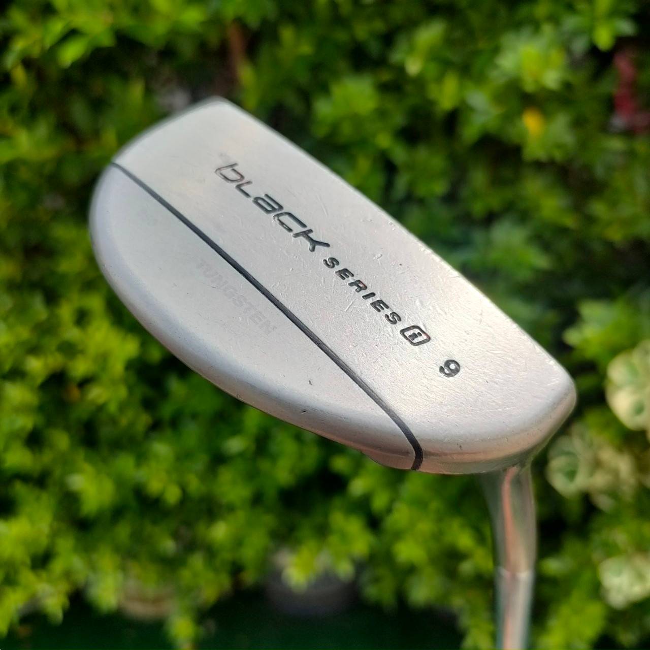 PUTTER ODYSSEY BLACK SERIES i 9 ความยาว 34 นิ้ว **สภาพไม่สวย** ลองดูตามรูปก่อนตัดสินใจ!!! ไม้กอล์ฟมือสอง ของแท้ BY NakaraLuxurious