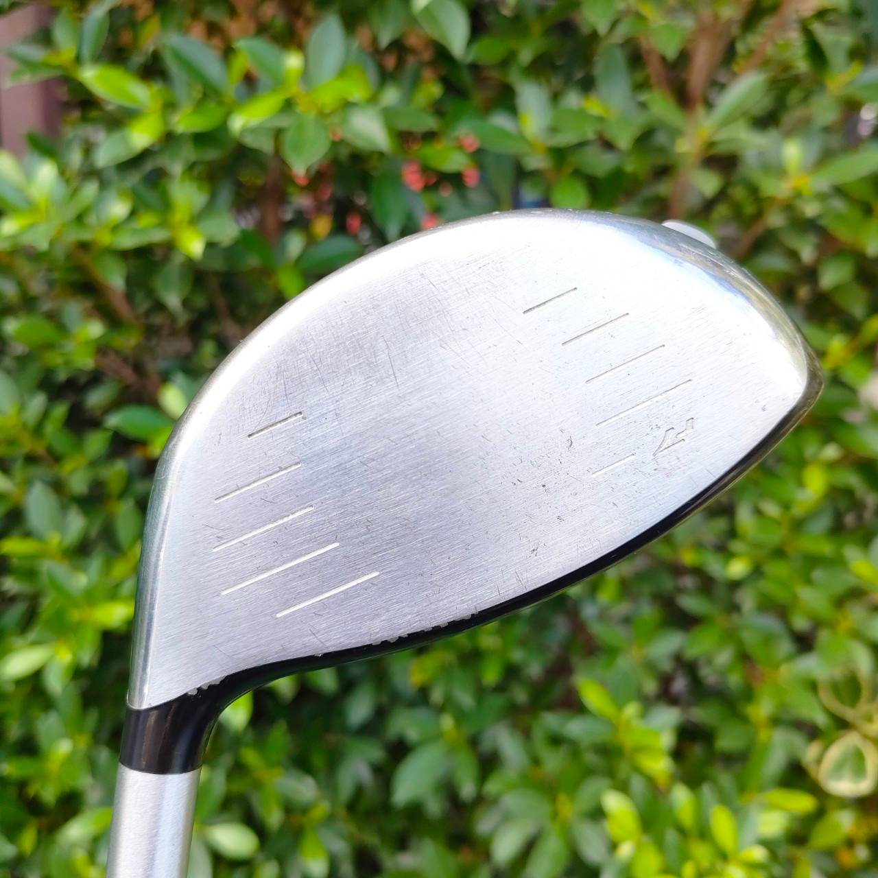 DRIVER TAYLORMADE R7 LIMITED ก้าน MATRIX OZIK FLEX R องศา 9.5 รุ่นนี้ลิมิเต็ด หน้าเด้งมากๆ ตีไกลจัดๆ ก้านพรีเมี่ม เบา เร่งสปีดได้ดี ไขปรับได้