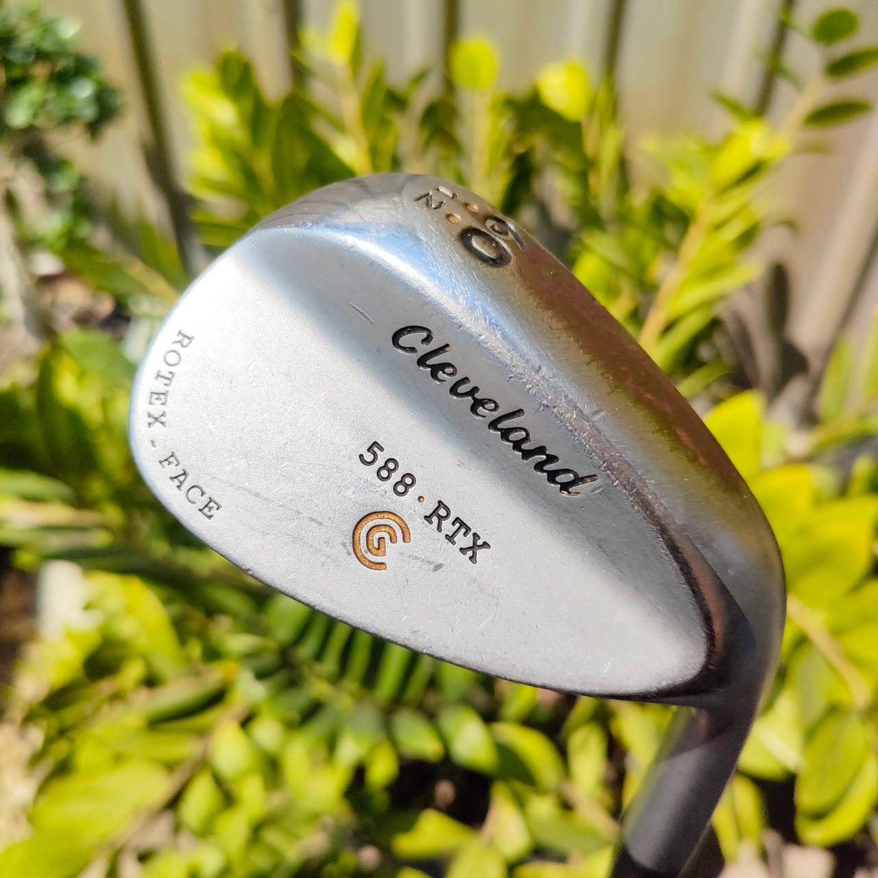 WEDGE CLEVELAND 588 RTX องศา 60 เบาท์ 12 ก้าน DYNAMIC GOLD FLEX WEDGE หน้า ROTEX FACE ร่องสี่เหลี่ยมแบบ ZIP ไม้กอล์ฟมือสอง ของแท้ BY NakaraLuxurious