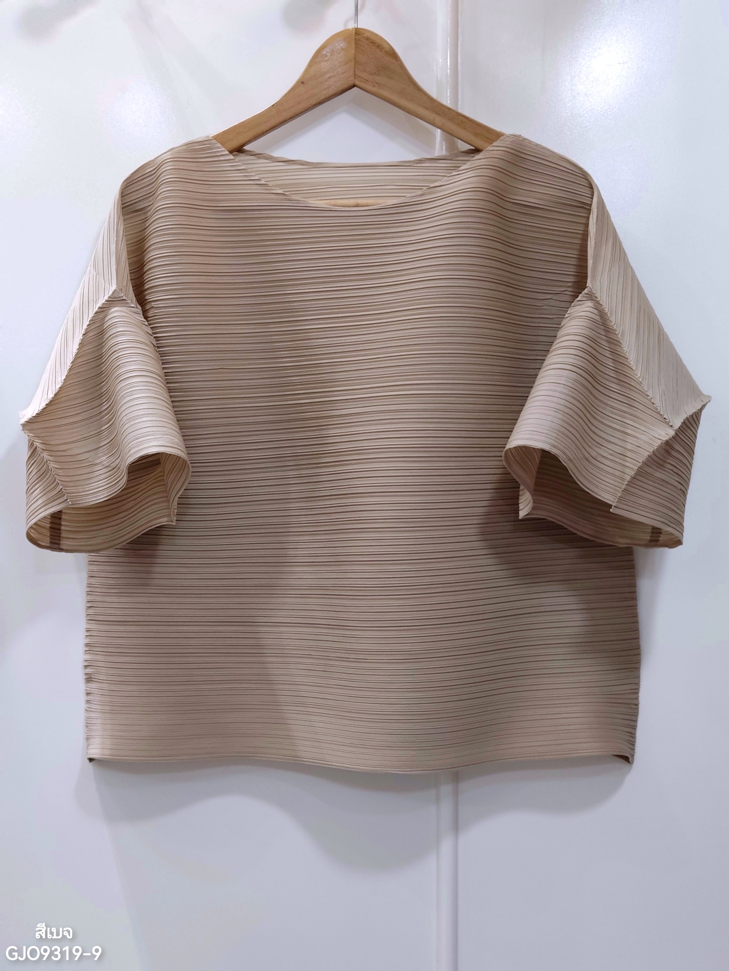 2MUAY รุ่น GJO9319-9 เสื้อพลีทคุณภาพ FLARE SLEEVE PLEATED TOP 7 สี FREE SIZE