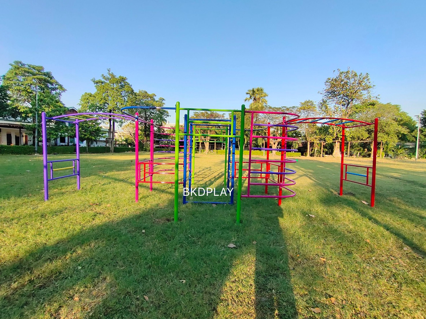 เครื่องเล่นสนามกลางแจ้ง สำหรับเด็กประถม ชุดปีนป่ายรวม บาร์โหนแสนสนุก ปีนป่ายเหล็ก เครื่องเล่นสนามเหล็ก รวม OutdoorPlayground, ราคาโรงงาน
