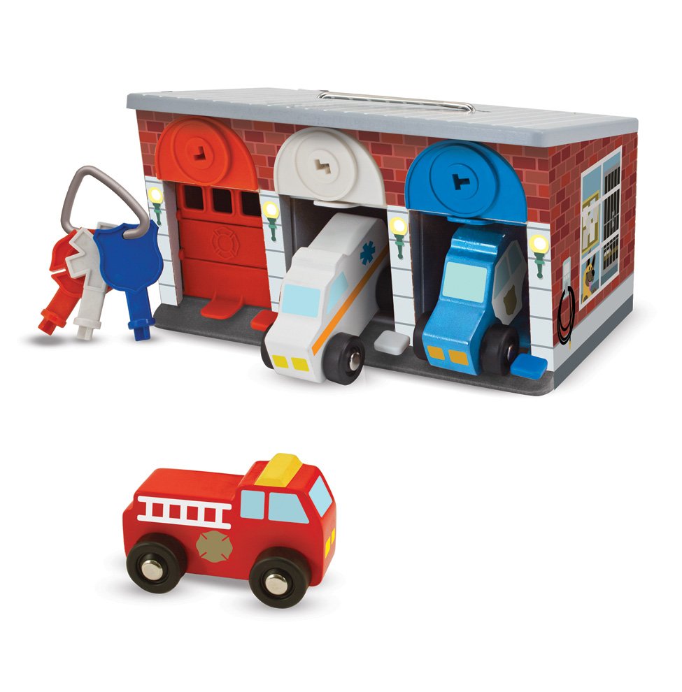 ชุดเล่นรถกู้ชีพ พร้อมโรงจอดรถ Melissa & Doug Keys & Cars Rescue Garage (Lock & Roll Fire Truck) รุ่น4607 ของเล่นเสริมพัฒนาการเด็ก