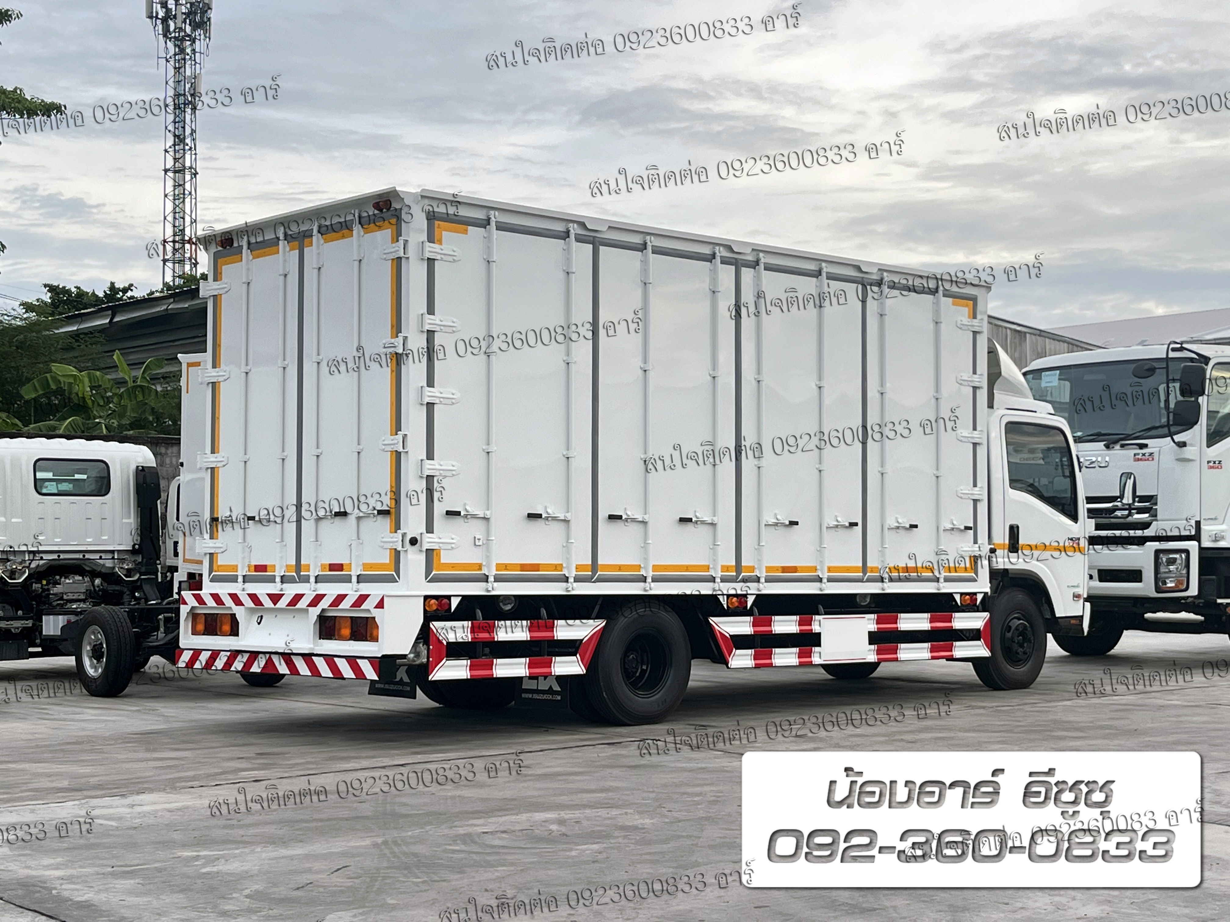 6 ล้อ ISUZU NQR175 แรงม้า พร้อมตู้บรรทุก ประตู 10 บาน