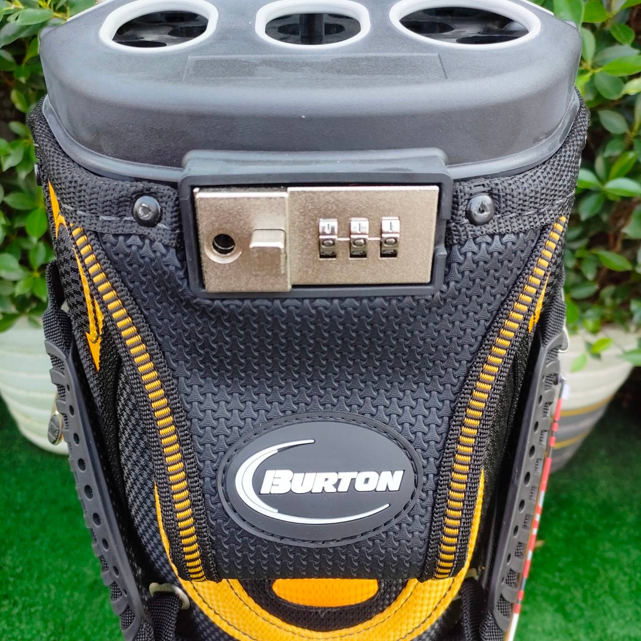 ❤️🔥❤️🔥❤️🔥ลดล้างสต๊อค❤️🔥❤️🔥❤️🔥 ** ถุงกอล์ฟ ของใหม่มือหนึ่ง มีตำหนิ โครงพลาสติกด้านในมีรอยแตก แต่ถุงใช้งานได้ปกติ**