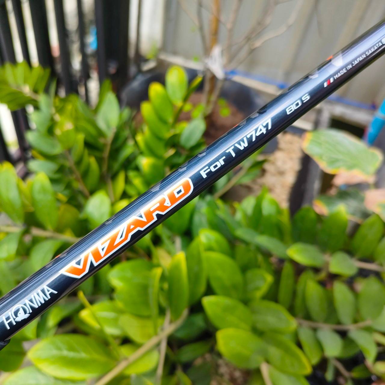 U25 HONMA TW747 องศา 25 ก้าน VIZARD FLEX S ** ก้านดีมาก ** สภาพสวย MADE IN JAPAN SAKATA ผลิตด้วยเทคโนโลยีชั้นสูงของ HONMA ออกแบบดูเท่ดุดันมาก ไม้กอล์ฟพรีเมี่ยมมือสอง By NakaraLuxurious