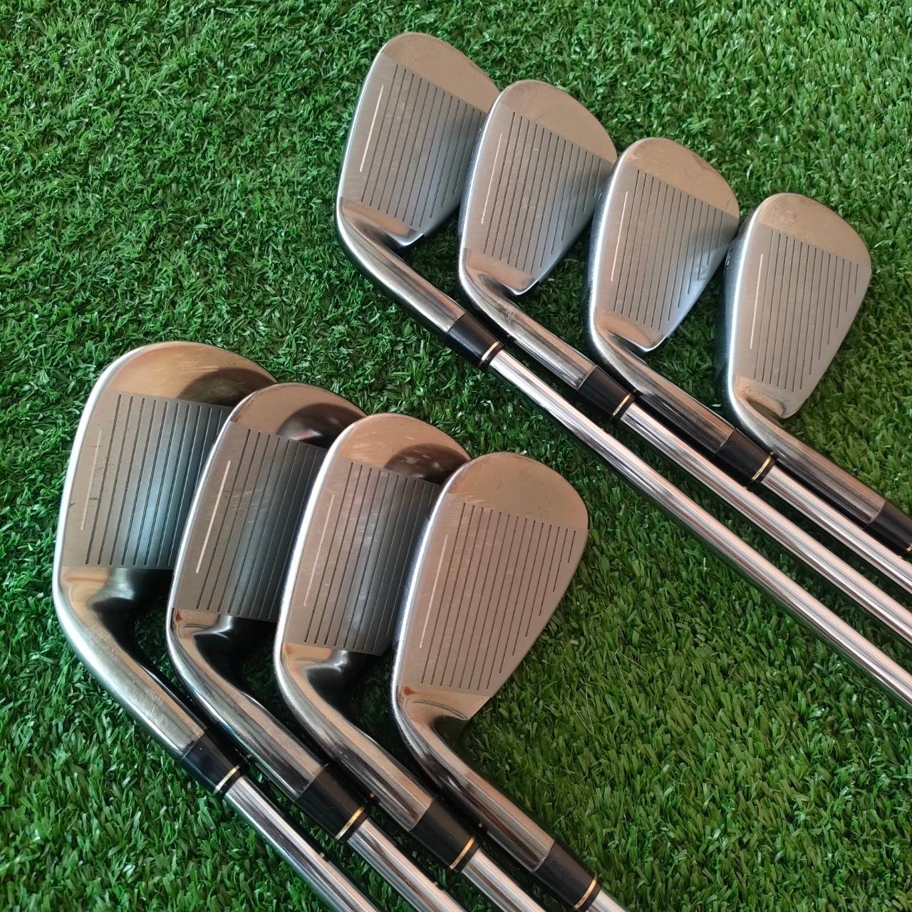 ชุดเหล็ก TAYLORMADE BURNER มีเหล็ก 5-9 เเละ PW AW SW ก้าน NS.PRO 850GH FLEX R สุดยอดก้านพรีเมี่ยม เบาแค่ 85 กรัม ทำให้ช่วยเร่งสปีดได้เร็วขึ้น เหล็กรุ่นนี้ ออกแบบมาให้ตีง่าย แต่ก็ยังเพิ่มความดุดันเข้าไปด้วย ไม้กอล์ฟมือสอง ของแท้ BY NakaraLuxurious